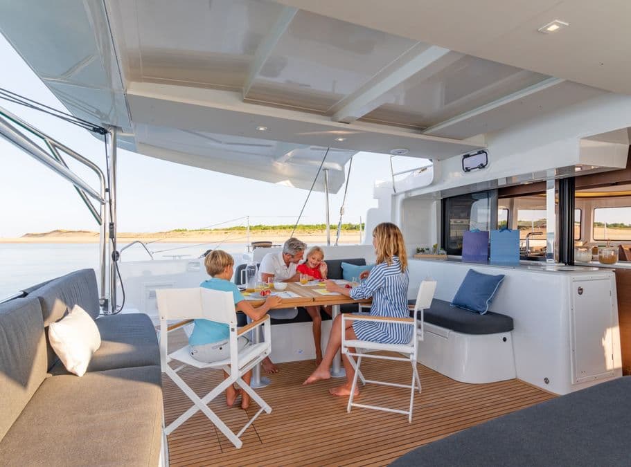 Lagoon 46 Aurora | AC | Generator | Watermaker – bilde 3 av 4