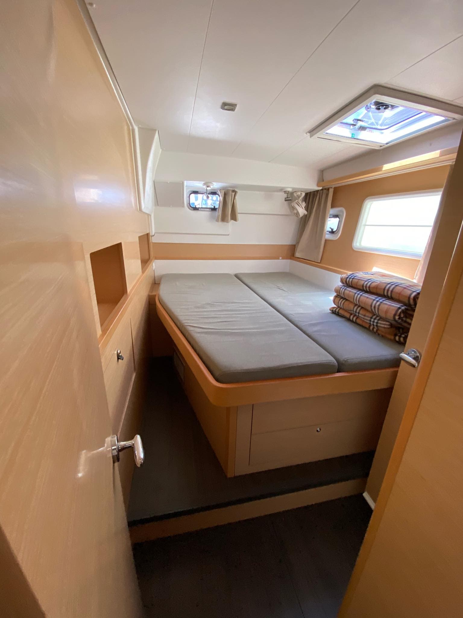 Lagoon 400 S2 CHRISTINA – bilde 3 av 12