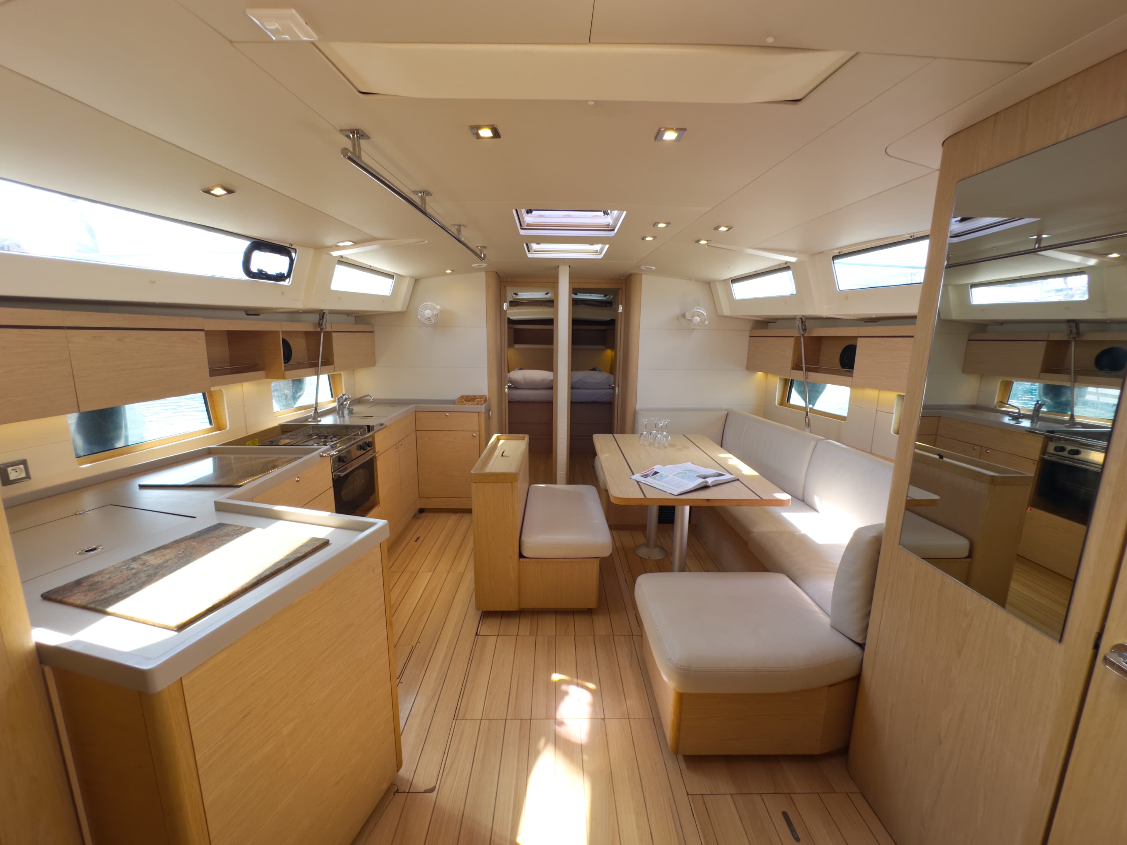 Beneteau Oceanis 46.1 Sail Away (Refit 2025 - A/C - Electric Heads) – bilde 2 av 27