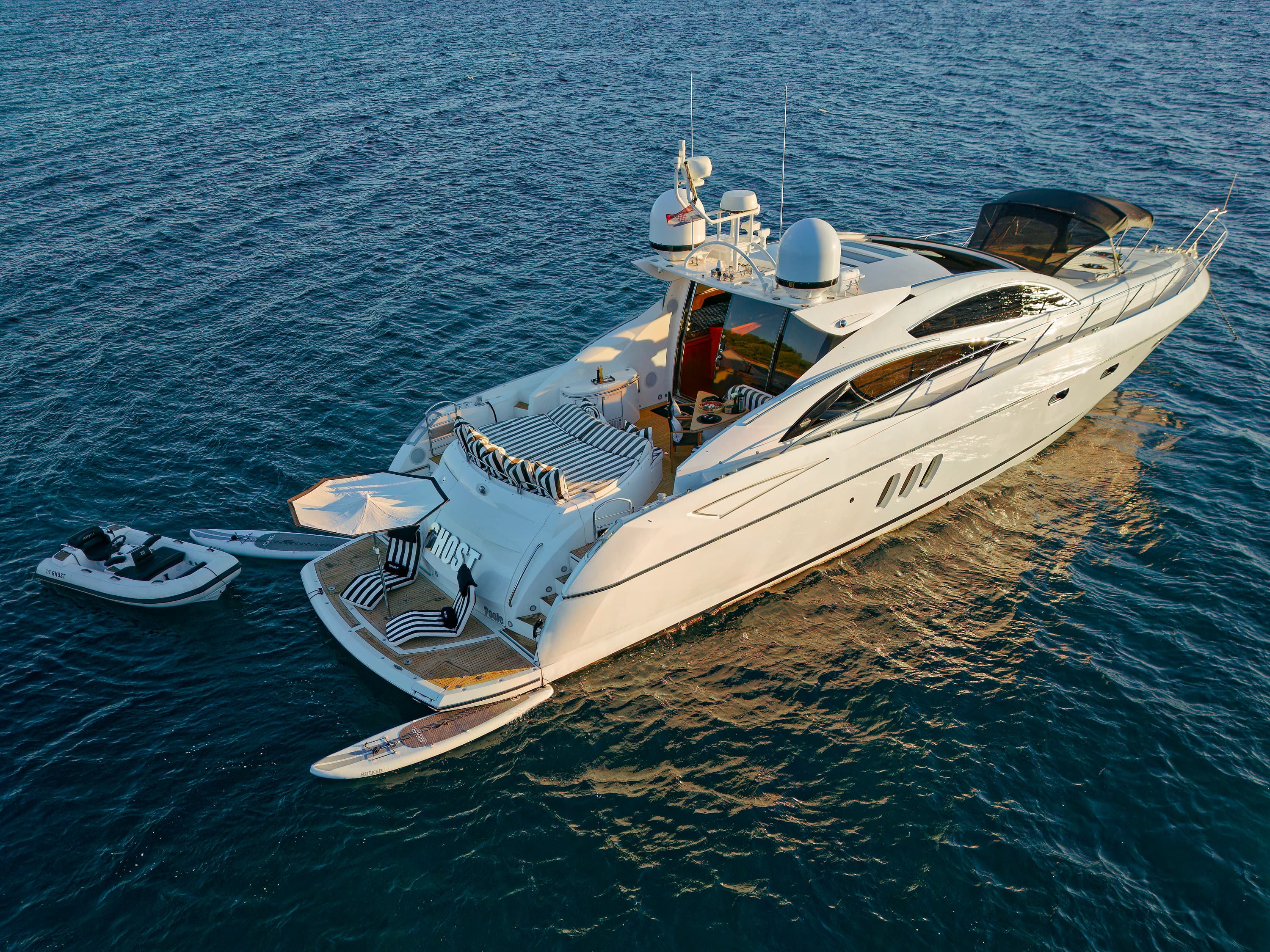 Sunseeker Predator 72 Ghost – bilde 2 av 71