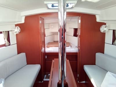 Beneteau Oceanis 35.1 Mia – bilde 2 av 3
