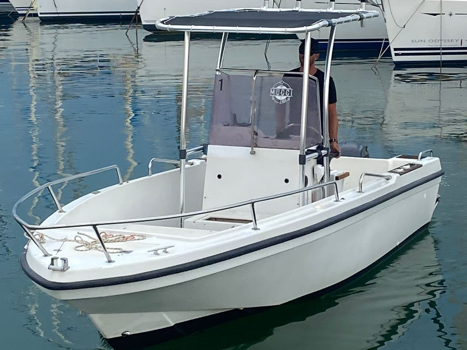 Motorboat Sessa