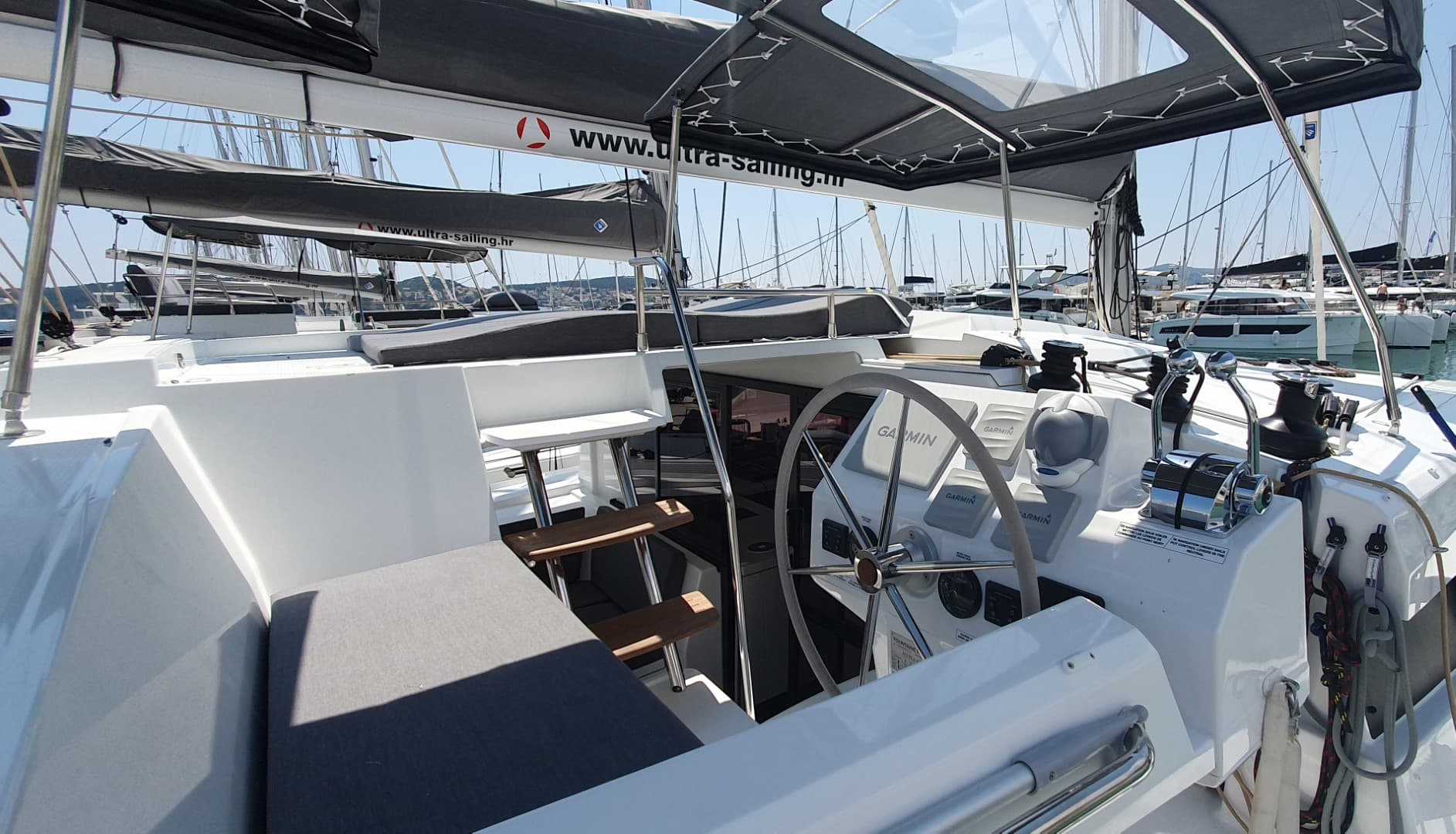 Fountaine Pajot Astréa 42 CRAZY DIAMOND – bilde 3 av 24