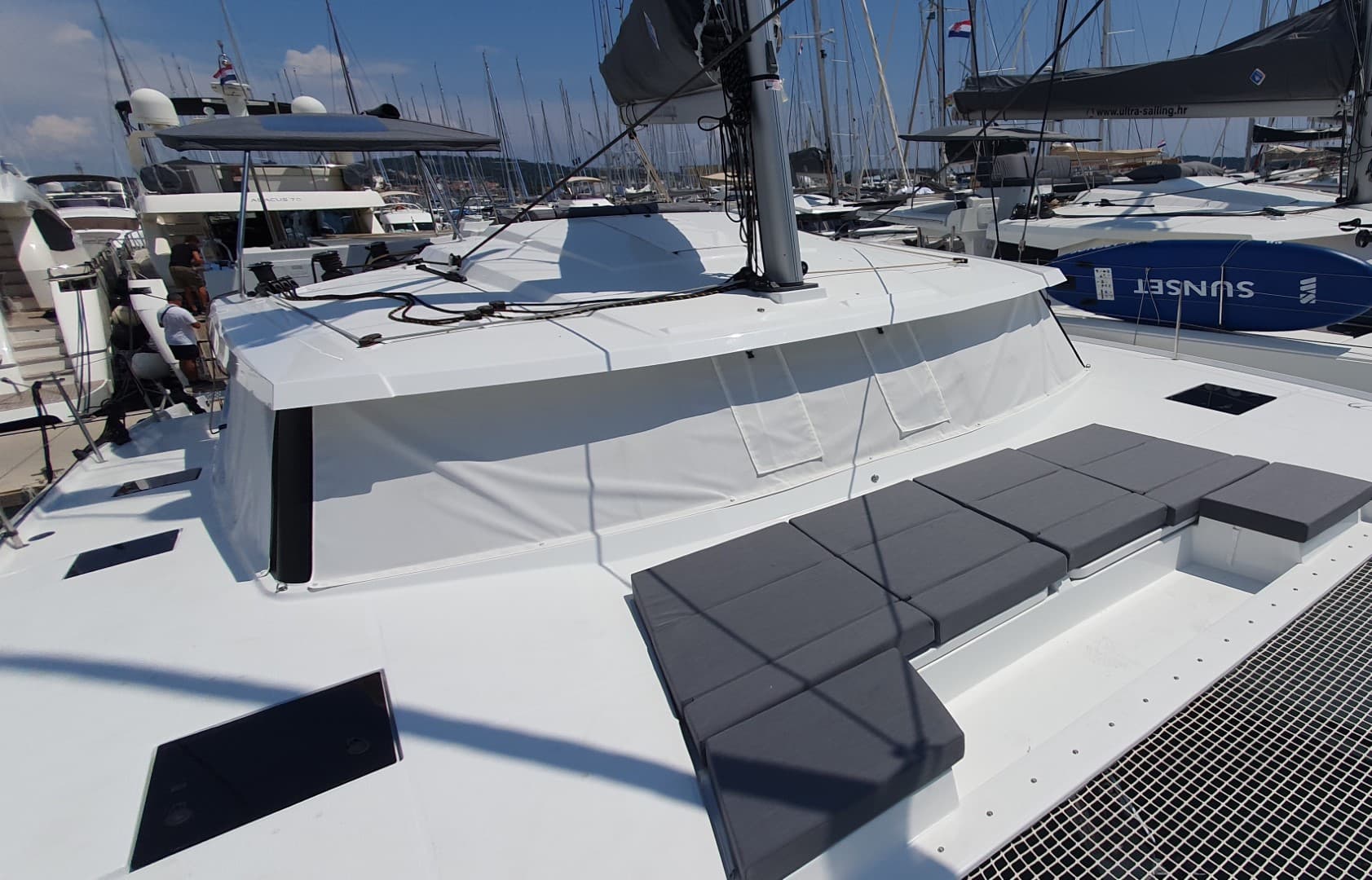 Fountaine Pajot Astréa 42 CRAZY DIAMOND – bilde 4 av 24