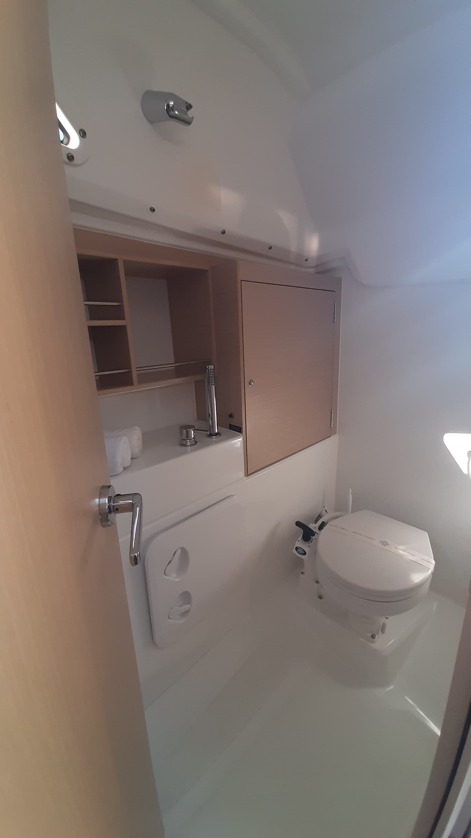 Beneteau Oceanis 30.1 MOBULA ZERO – bilde 3 av 8