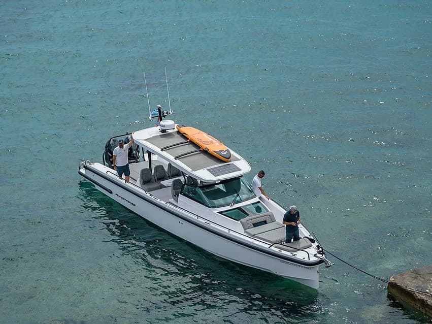 Axopar 37 Sun Top Apollo