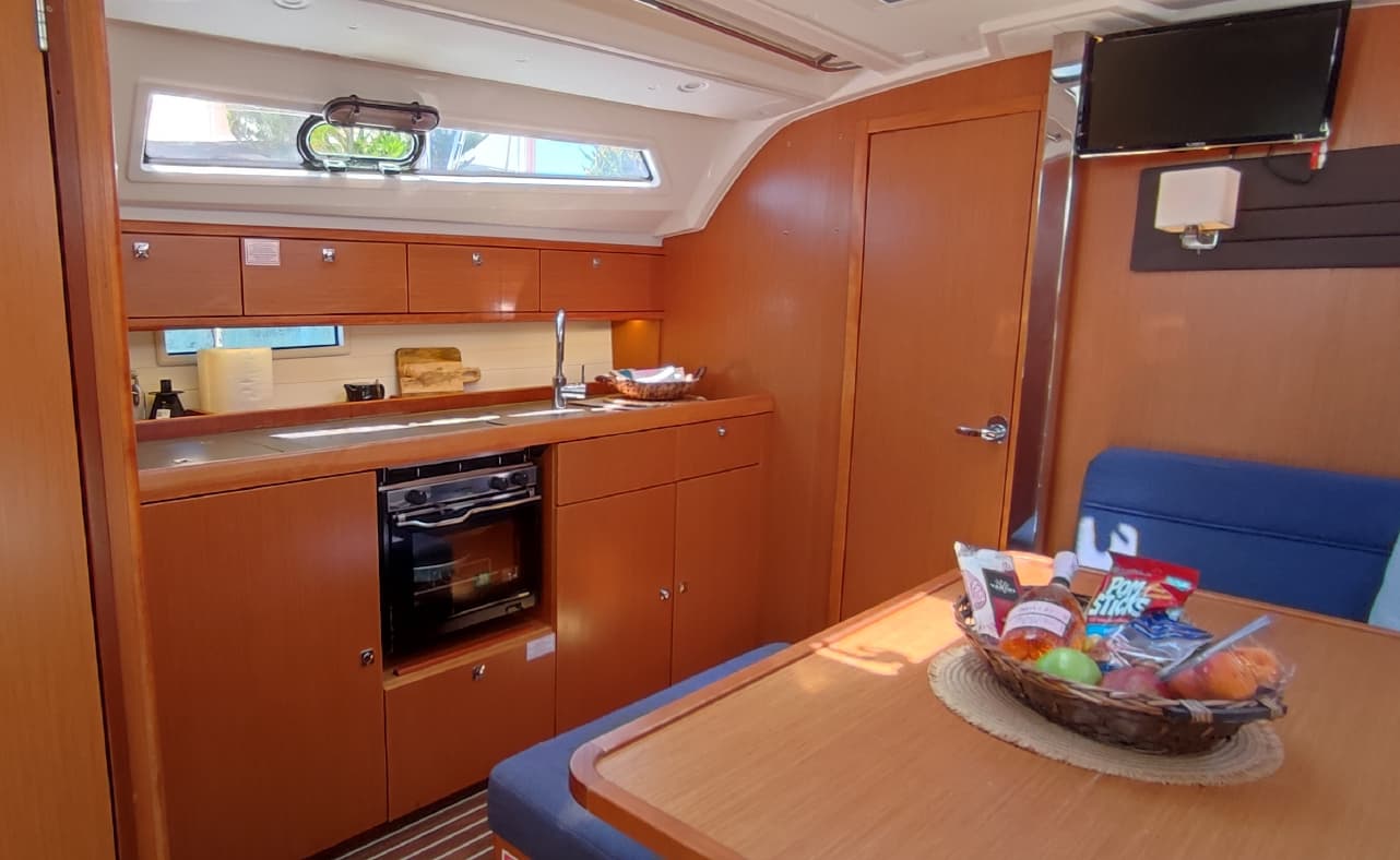 Bavaria 41 Cruiser SAKE – bilde 4 av 11