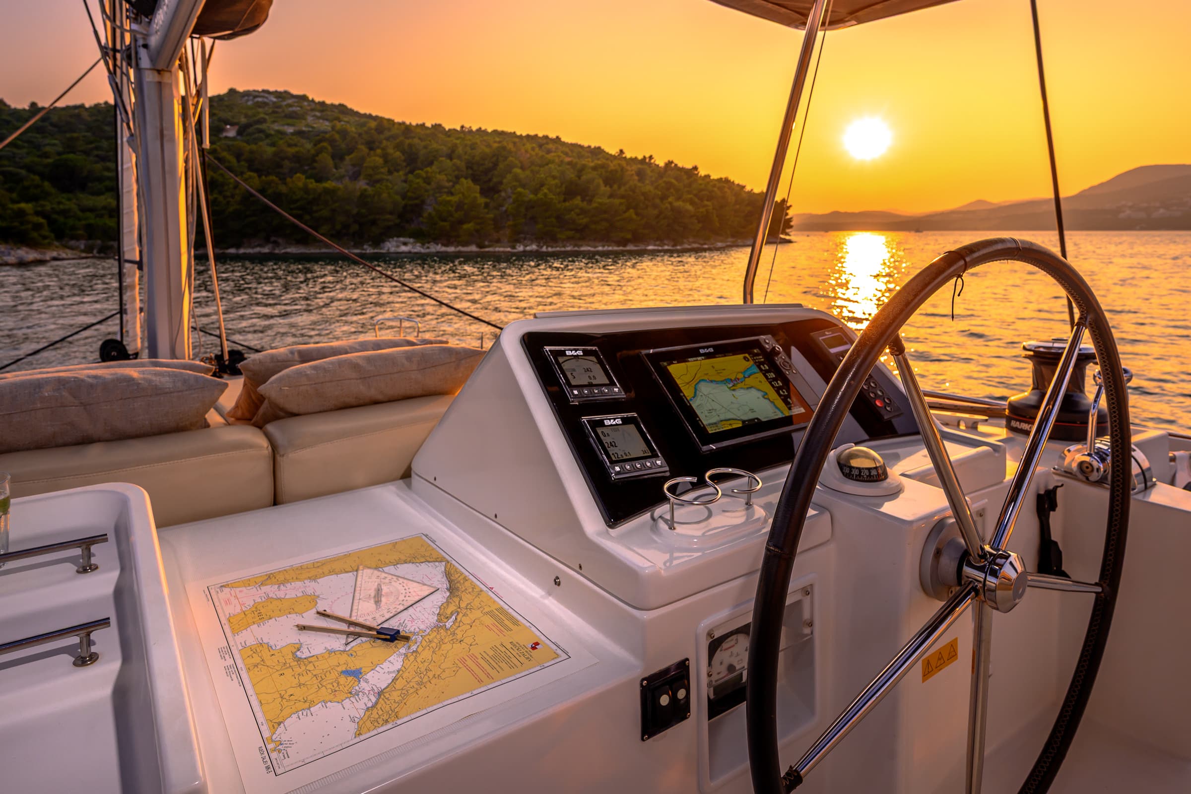 Lagoon 450 Fly BRIGHT MOON – bilde 2 av 20