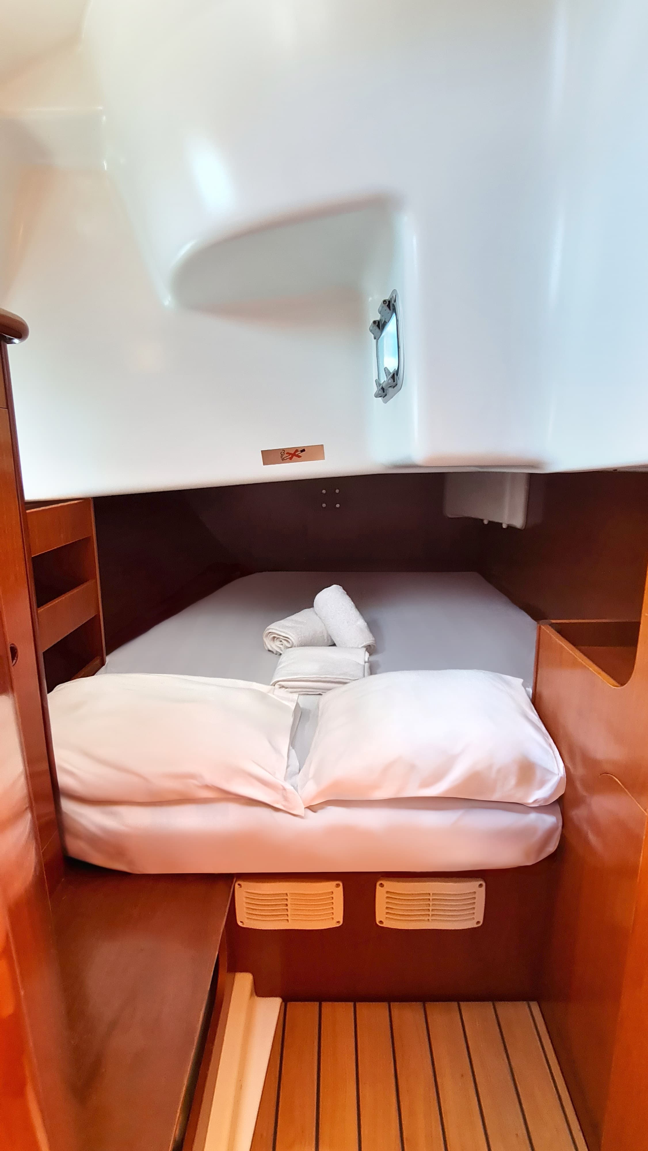 Beneteau Oceanis 411 Erika – bilde 4 av 18