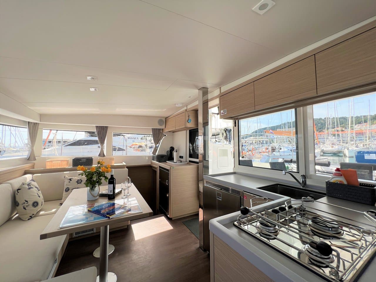 Lagoon 40 Wind Seeker – bilde 2 av 23