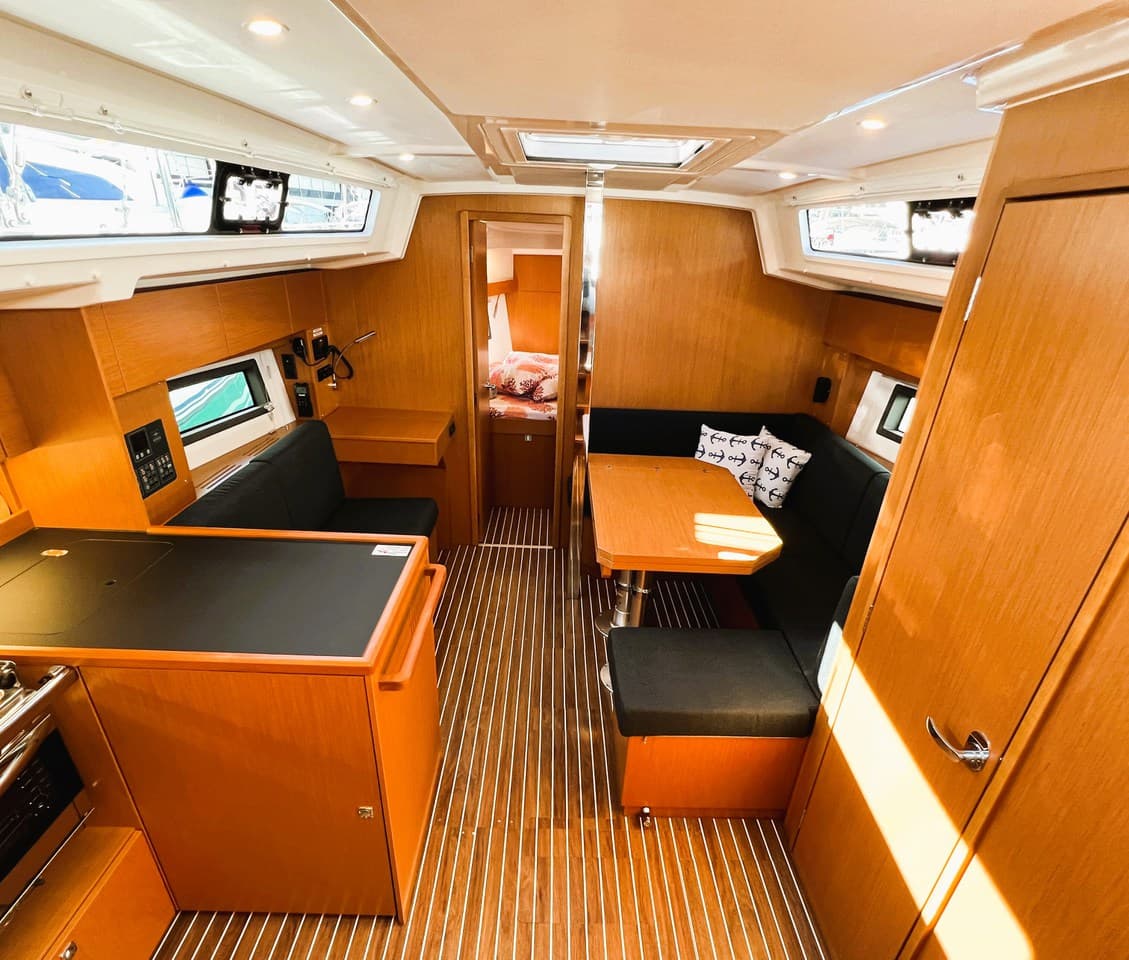 Bavaria C38 Wind Dancer – bilde 2 av 27
