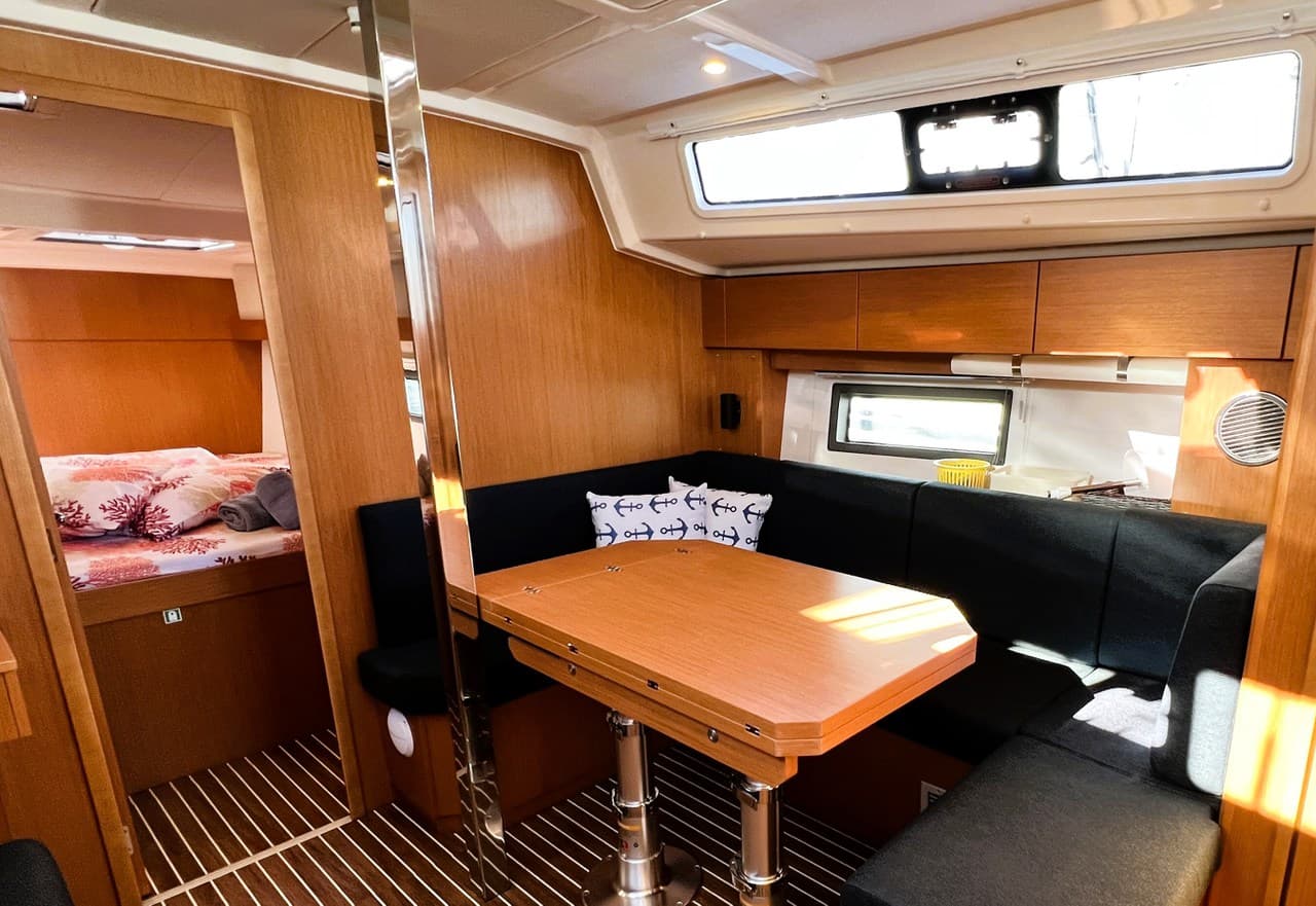 Bavaria C38 Wind Dancer – bilde 3 av 27