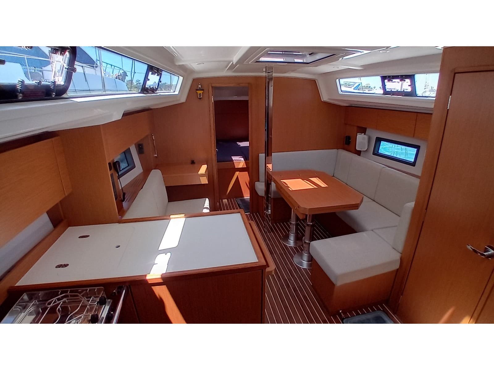 Bavaria 38 Cruiser Galini – bilde 2 av 5