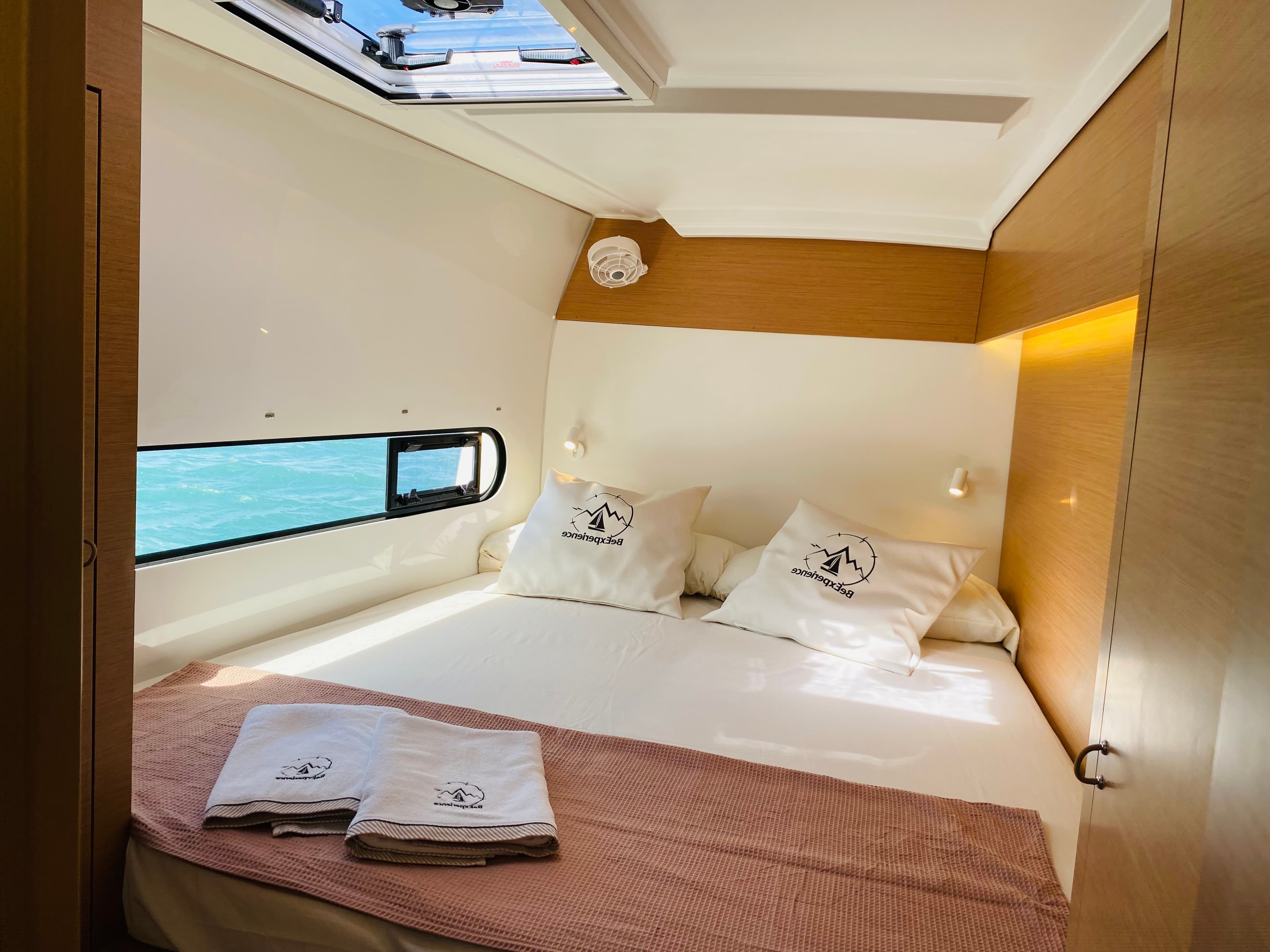 Excess 11 YEMAYA Denia BAREBOAT – bilde 2 av 53