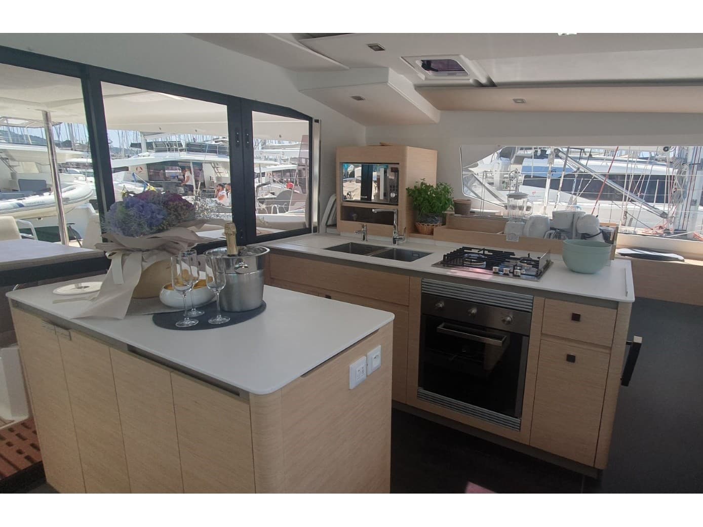 Fountaine Pajot Aura 51 SUNRISE – bilde 2 av 42