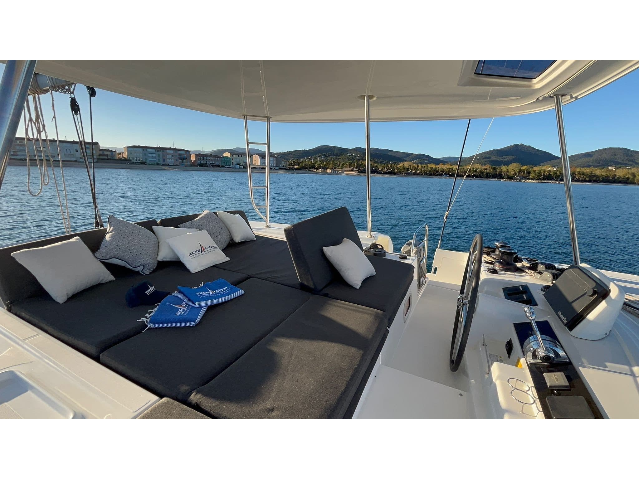 Lagoon 46 M & M