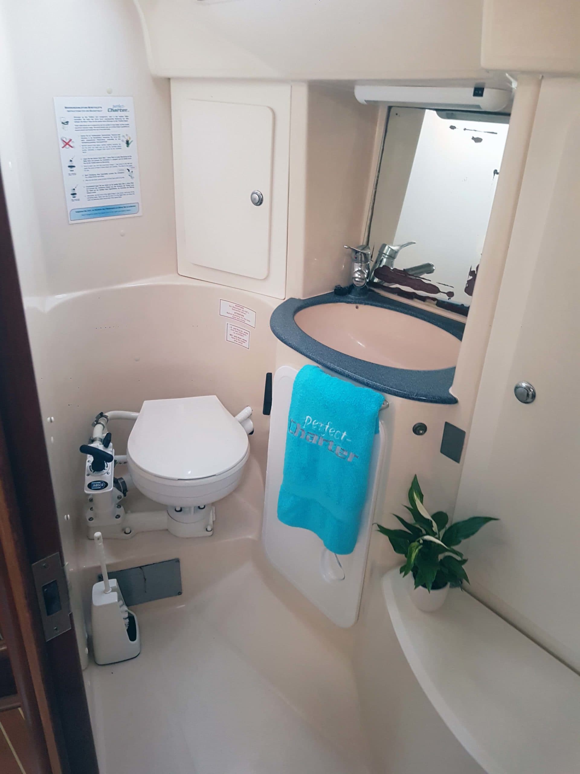 Bavaria 41 Azzurro – bilde 2 av 13