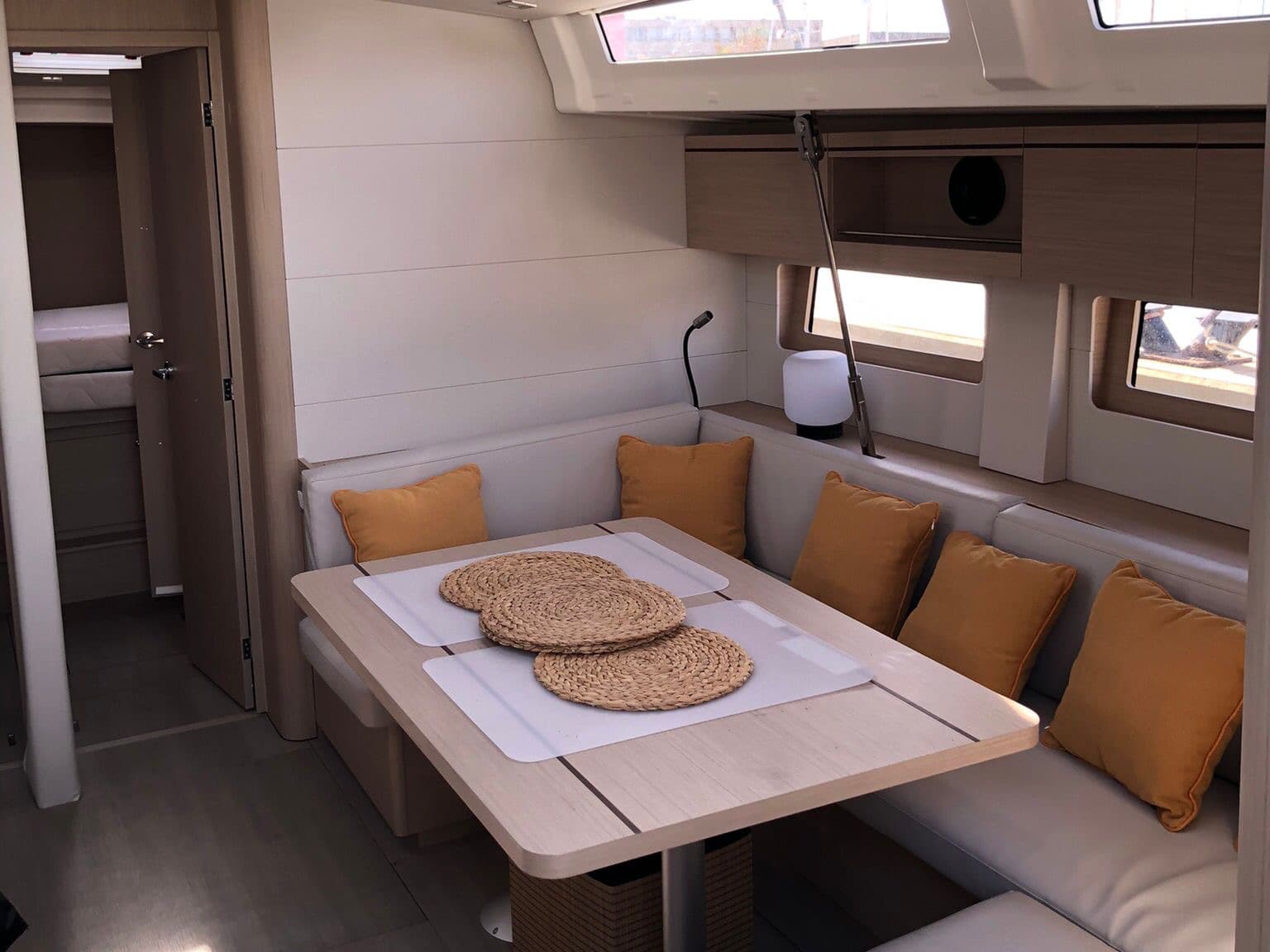 Beneteau Oceanis 51.1 Le Grand – bilde 3 av 10