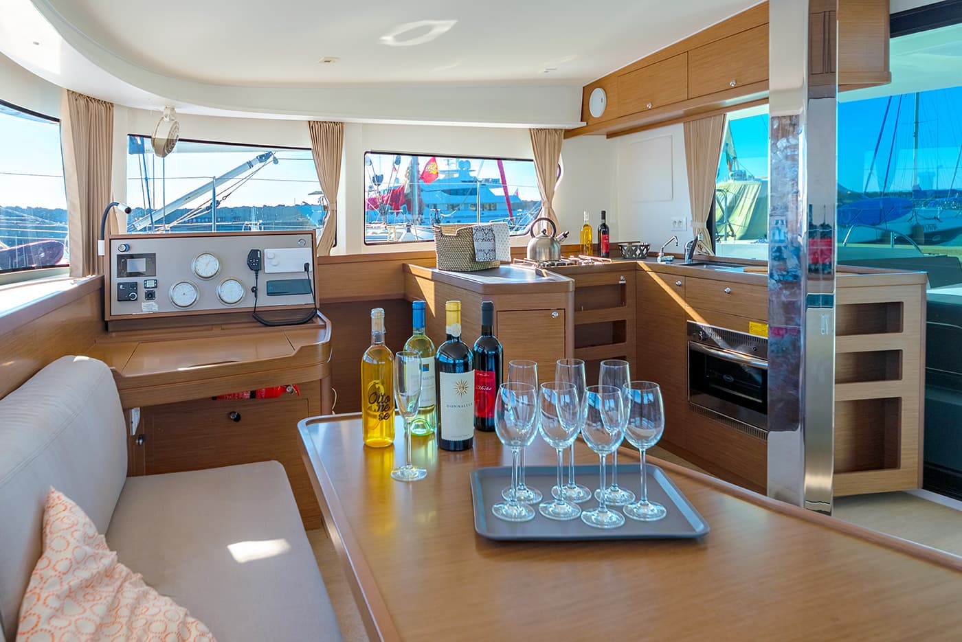 Lagoon 42 Beatrix – bilde 2 av 60