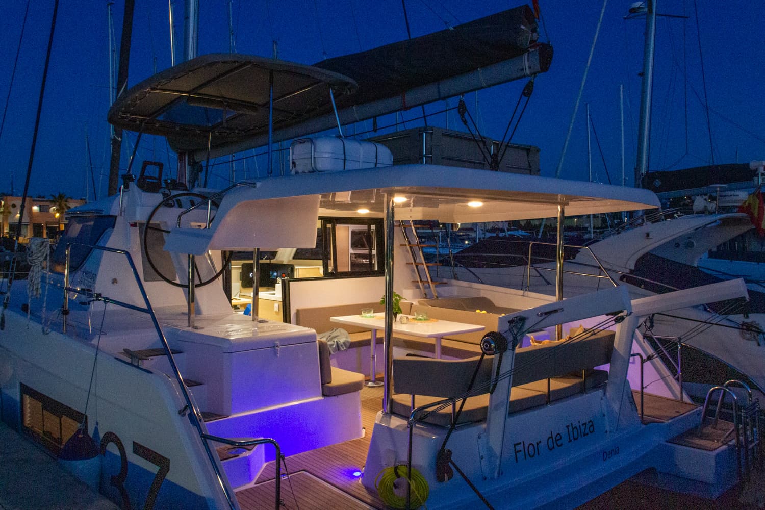 Aventura Catamarans Aventura 37 Premium – bilde 4 av 81