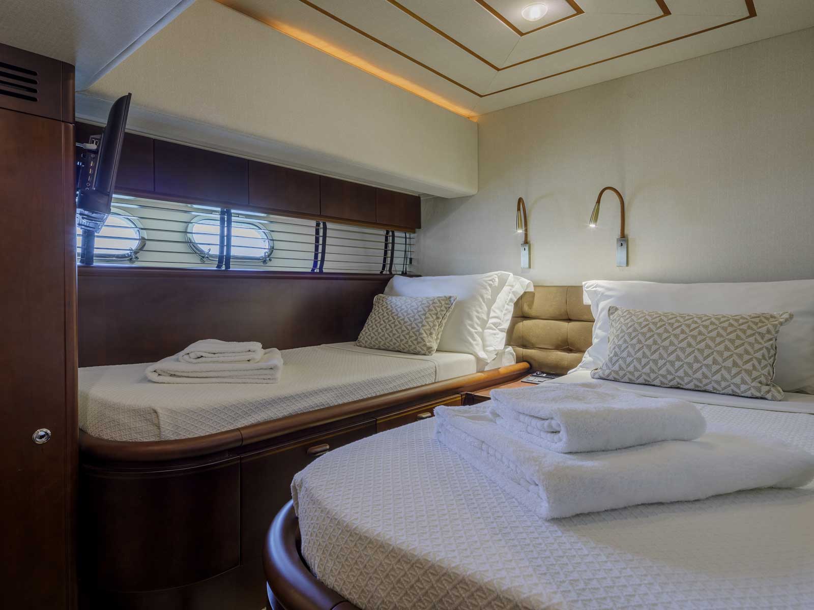 Ferretti 72 My Way – bilde 2 av 25