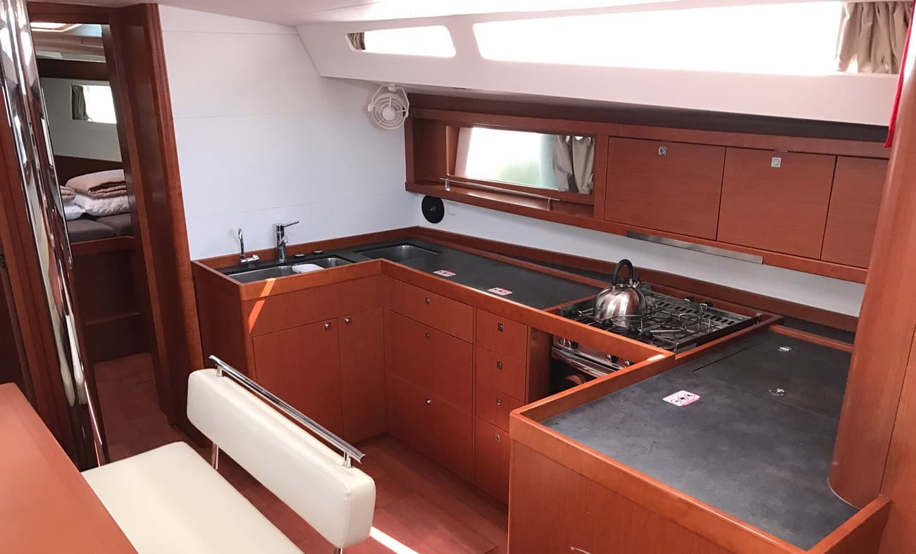 Beneteau Oceanis 48 Skiron – bilde 3 av 13