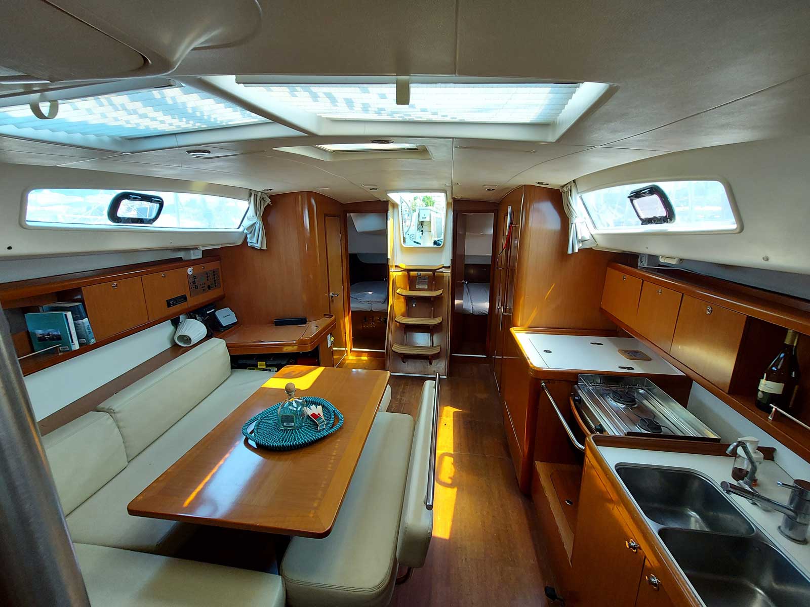 Beneteau Oceanis 43 Onar – bilde 5 av 14