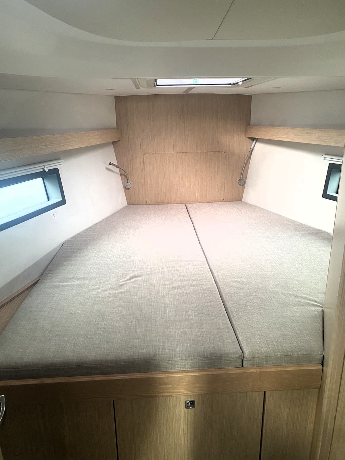 Bavaria C42 CHRISTOS – bilde 2 av 14