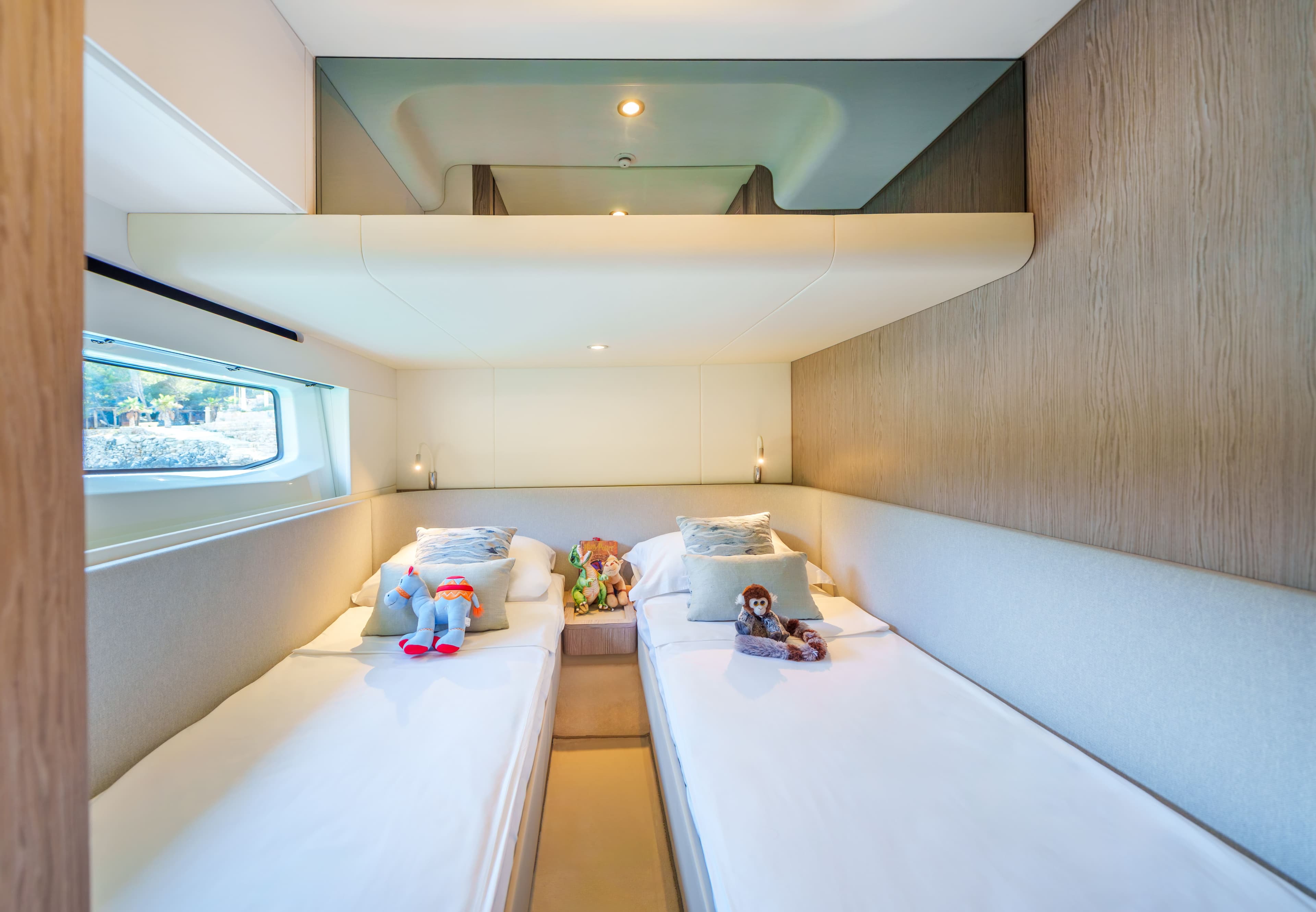 Azimut 53 Fly White – bilde 2 av 39