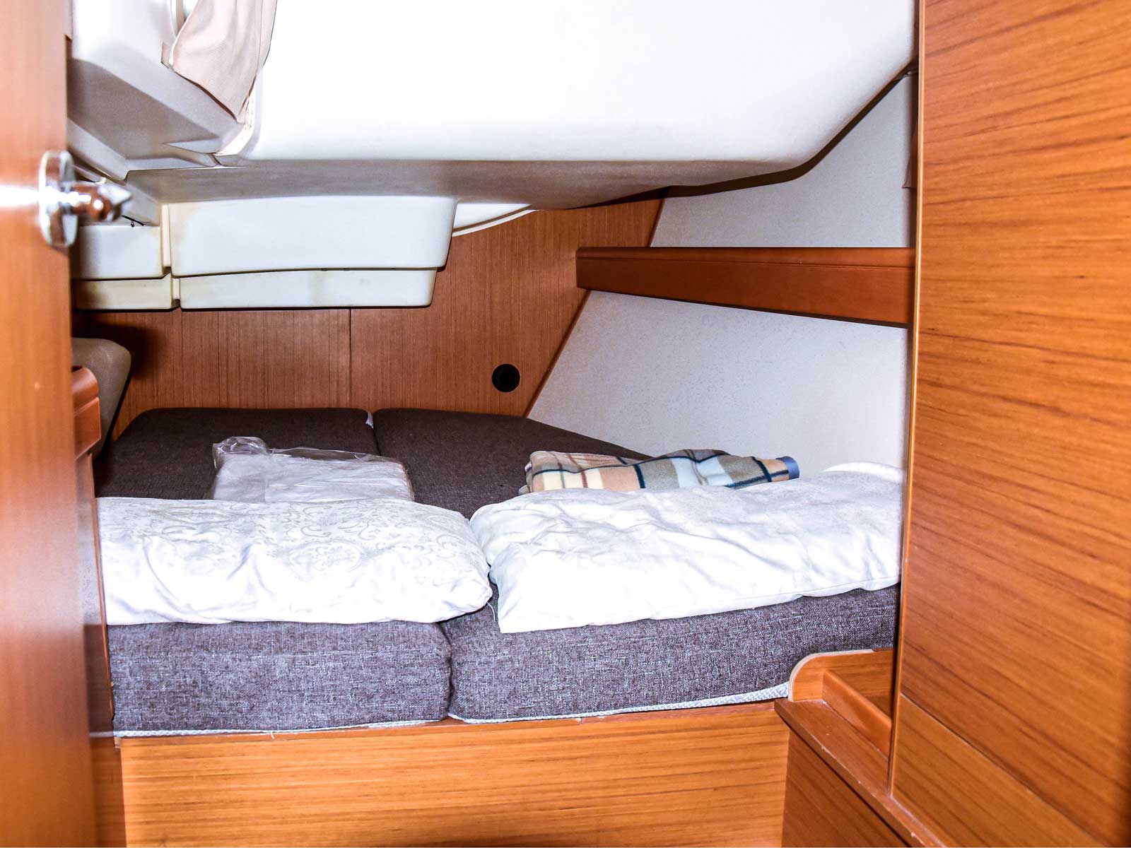 Jeanneau Sun Odyssey 42 i Cassiopea – bilde 4 av 11