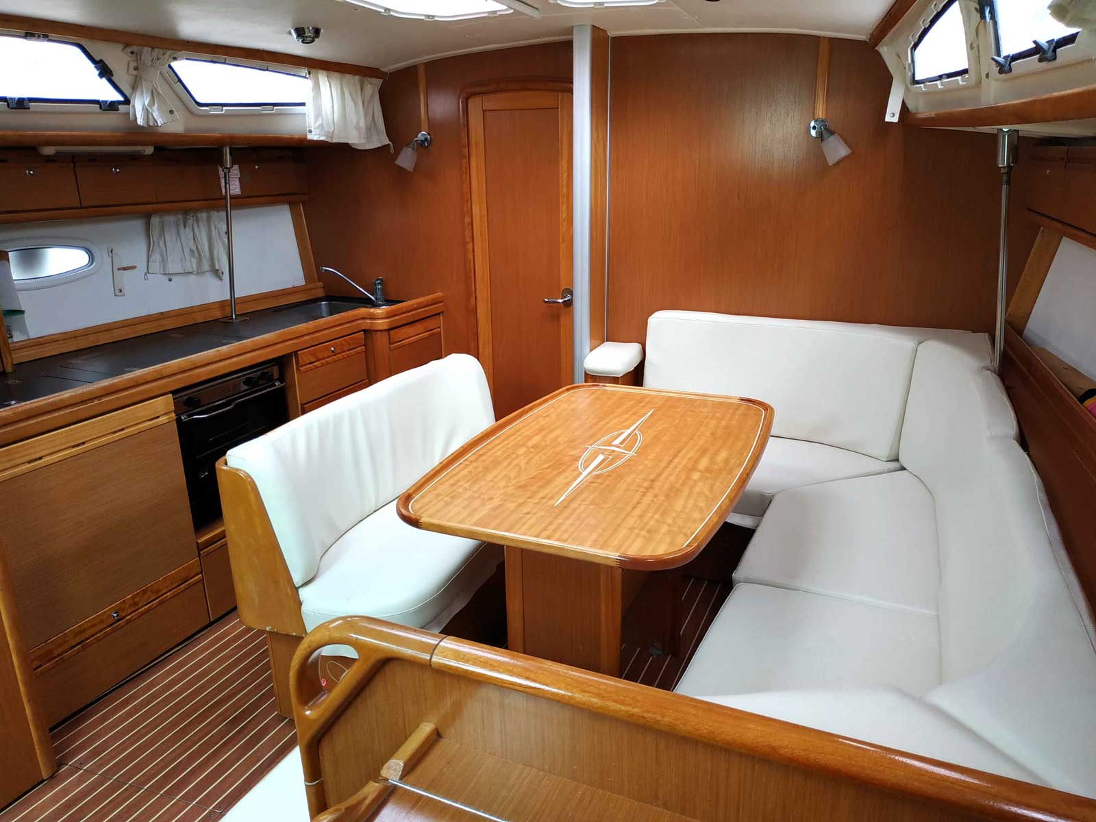 Bavaria 40 Cruiser Springrose – bilde 5 av 6