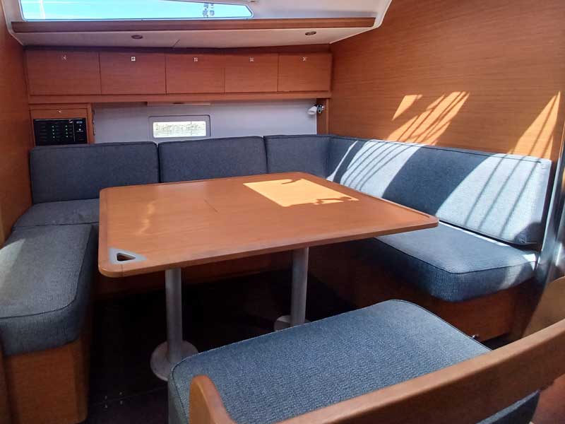 Dufour 430 SunLuis – bilde 3 av 7