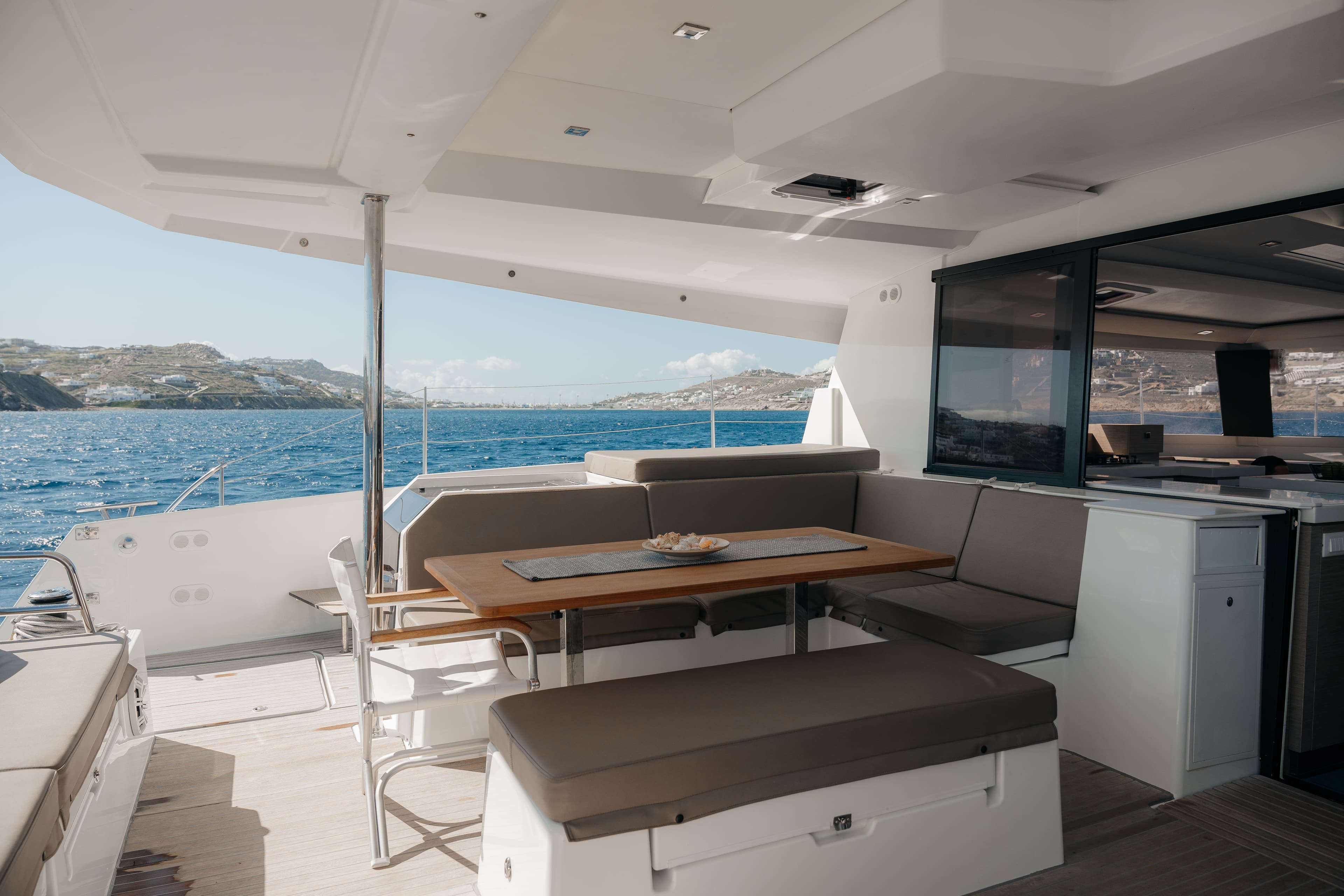 Fountaine Pajot Saona 47 White Coral – bilde 3 av 12