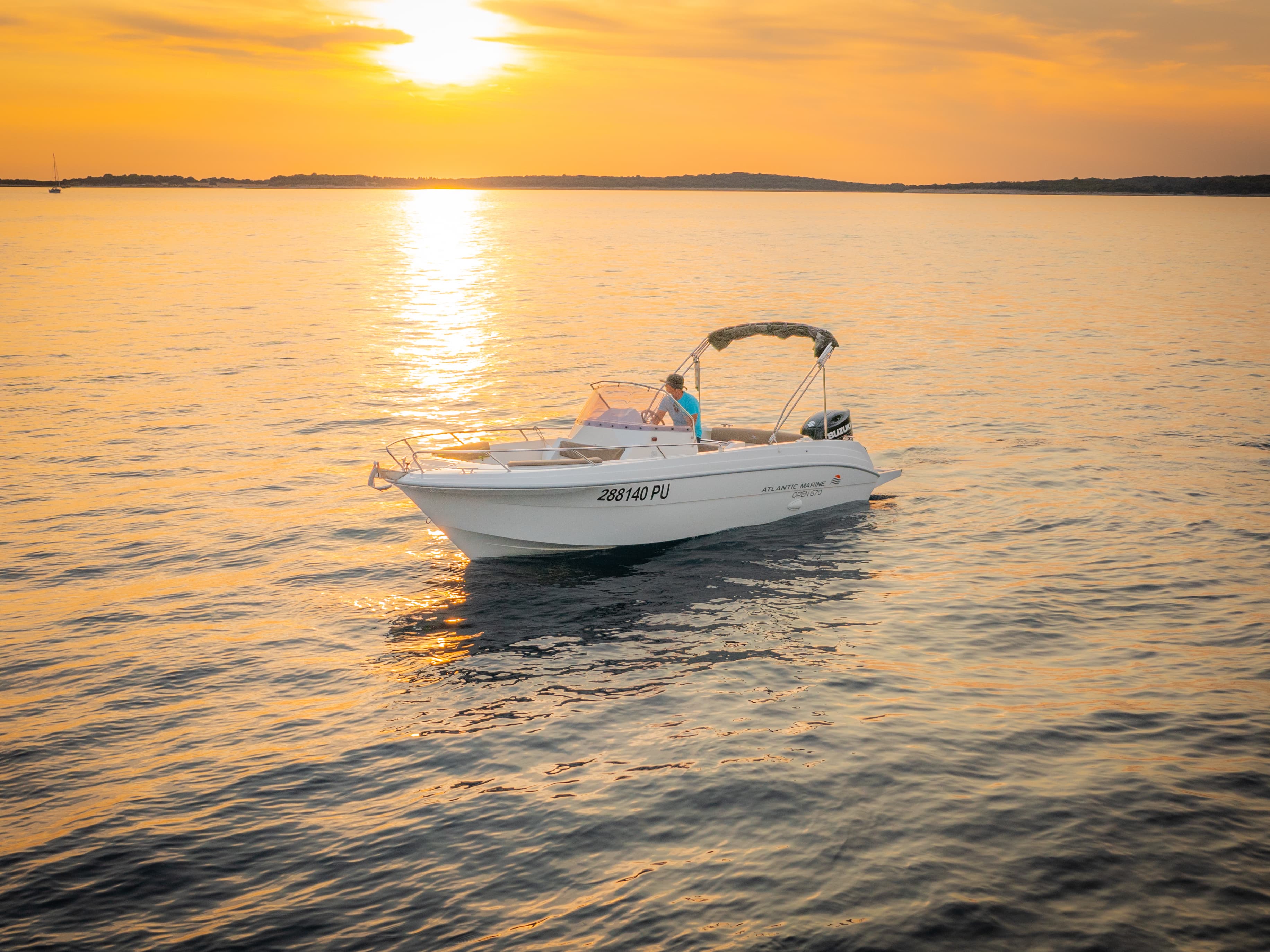 Atlantic Marine 670