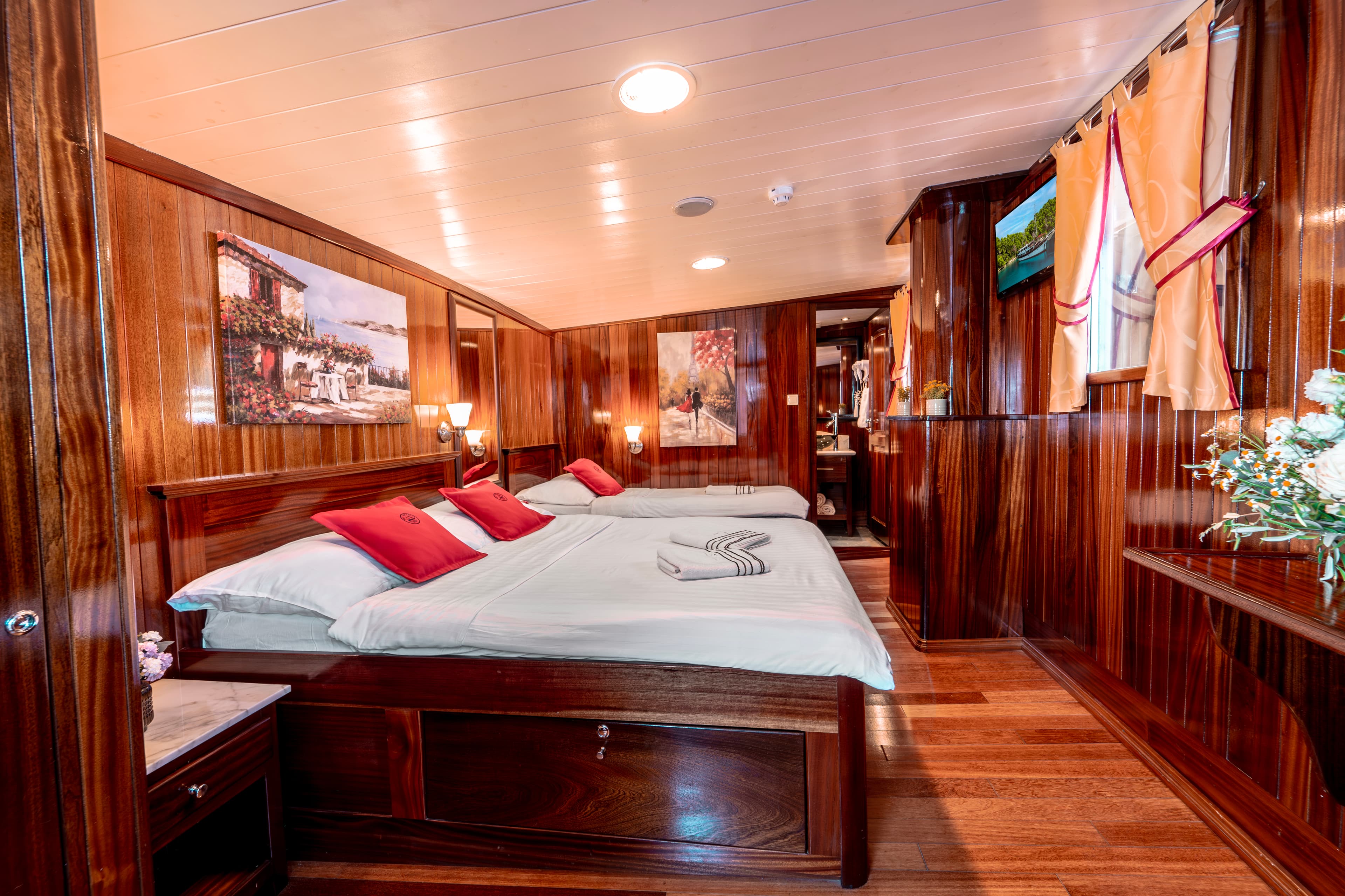 Motor sailer Cesarica – bilde 3 av 40