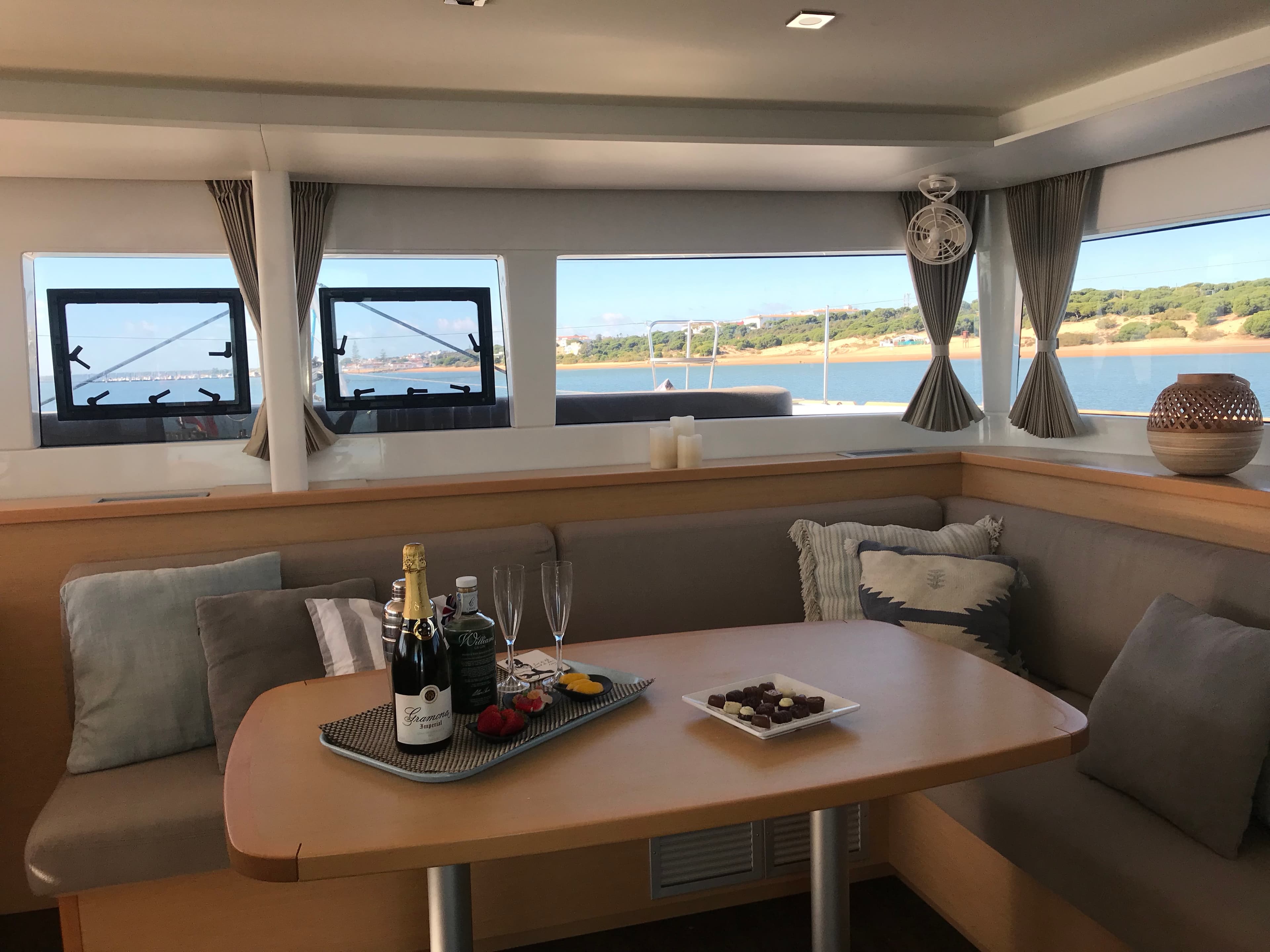 Lagoon 450 Fly Oneno – bilde 3 av 19