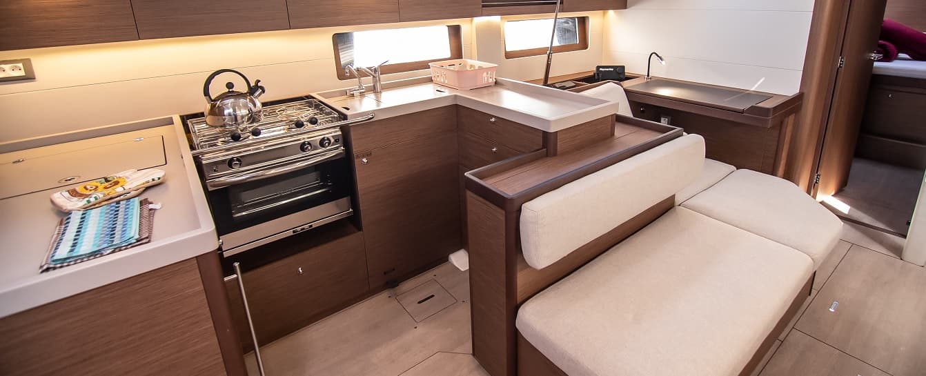 Beneteau Oceanis 51.1 THEODORA GEN.+A.C. – bilde 2 av 13