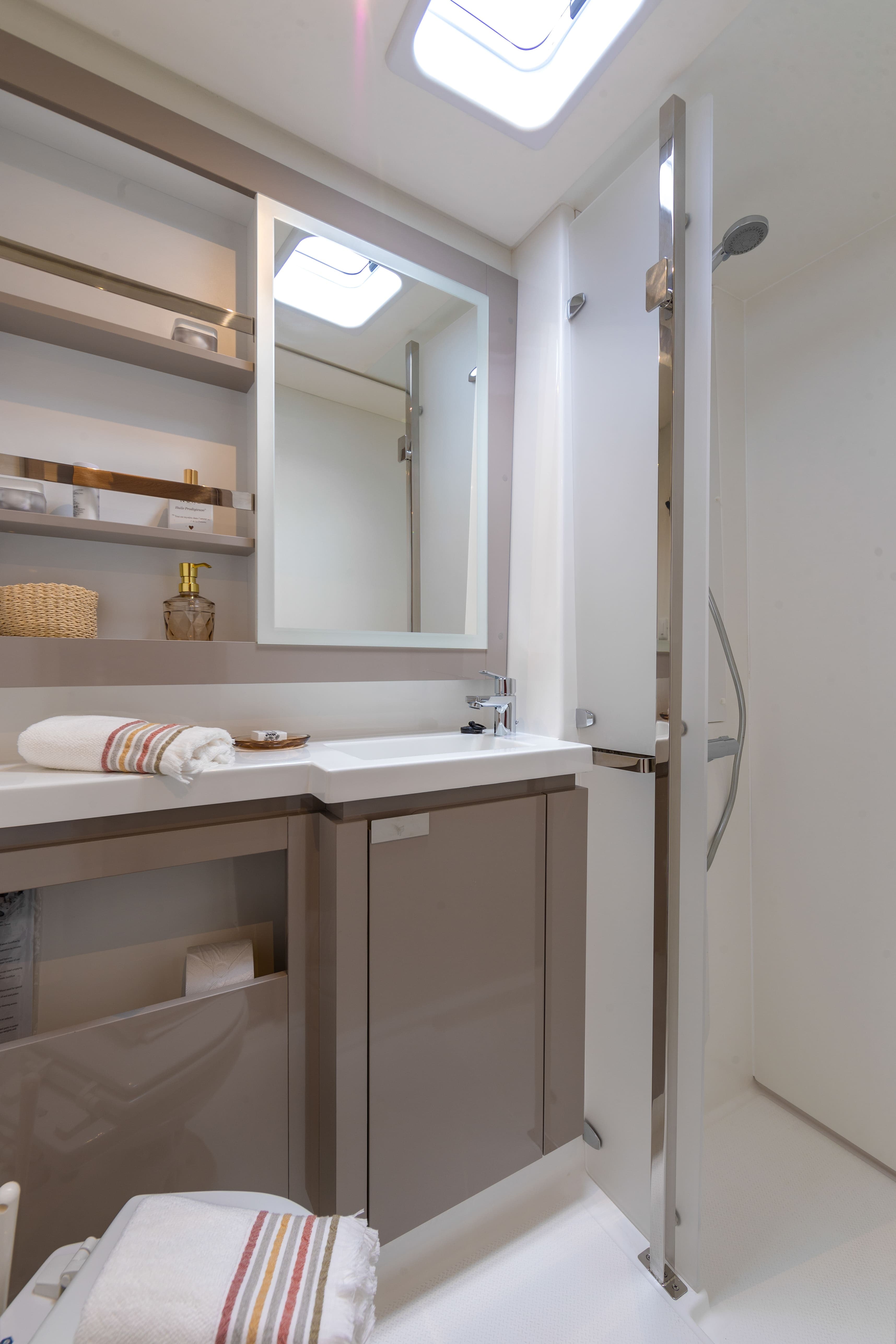 Fountaine Pajot Elba 45 BE HANG LOOSE – bilde 2 av 20