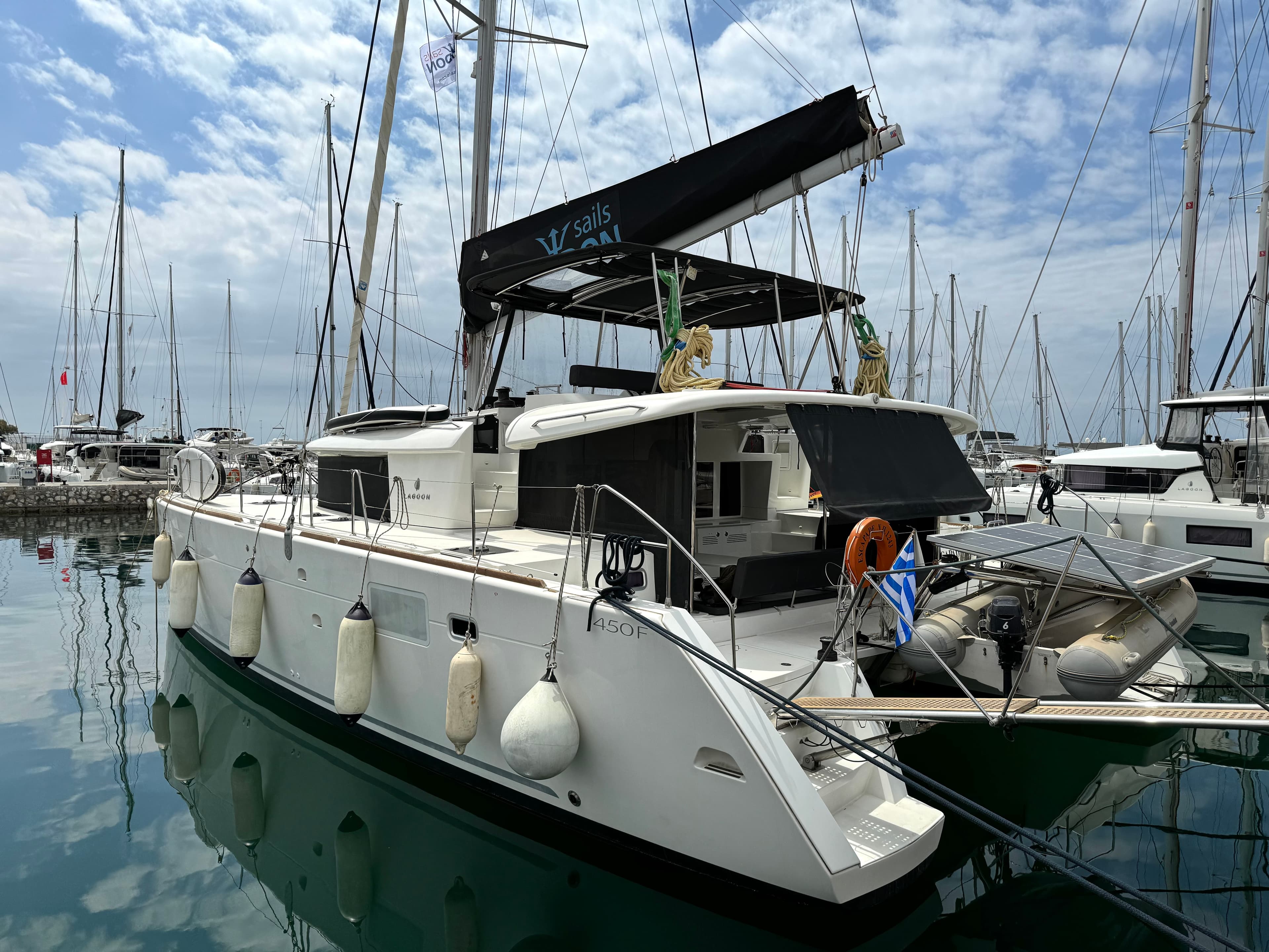 Lagoon 450 Fly Escapade