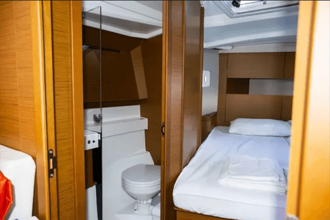 Jeanneau Sun Odyssey 410 Evelina – bilde 2 av 8