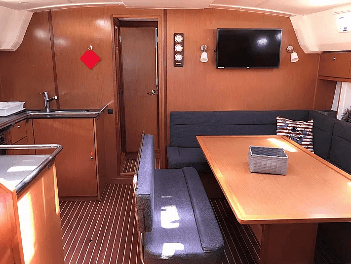 Bavaria Cruiser 50 Juniper – bilde 2 av 13