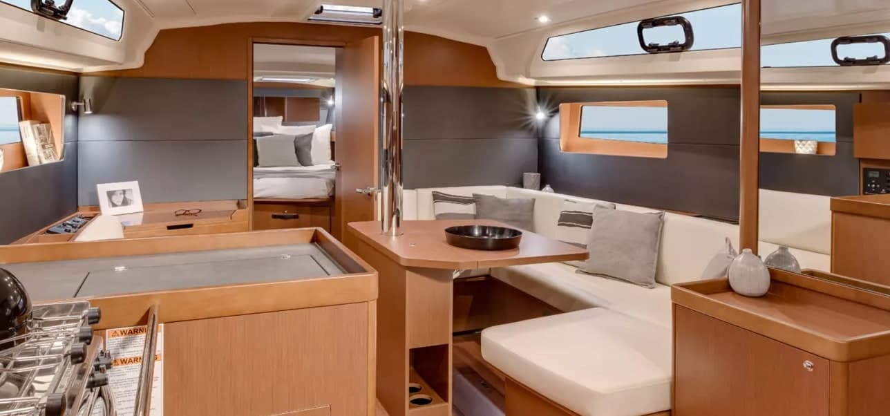 Beneteau Oceanis 41.1 Tikal II – bilde 3 av 6