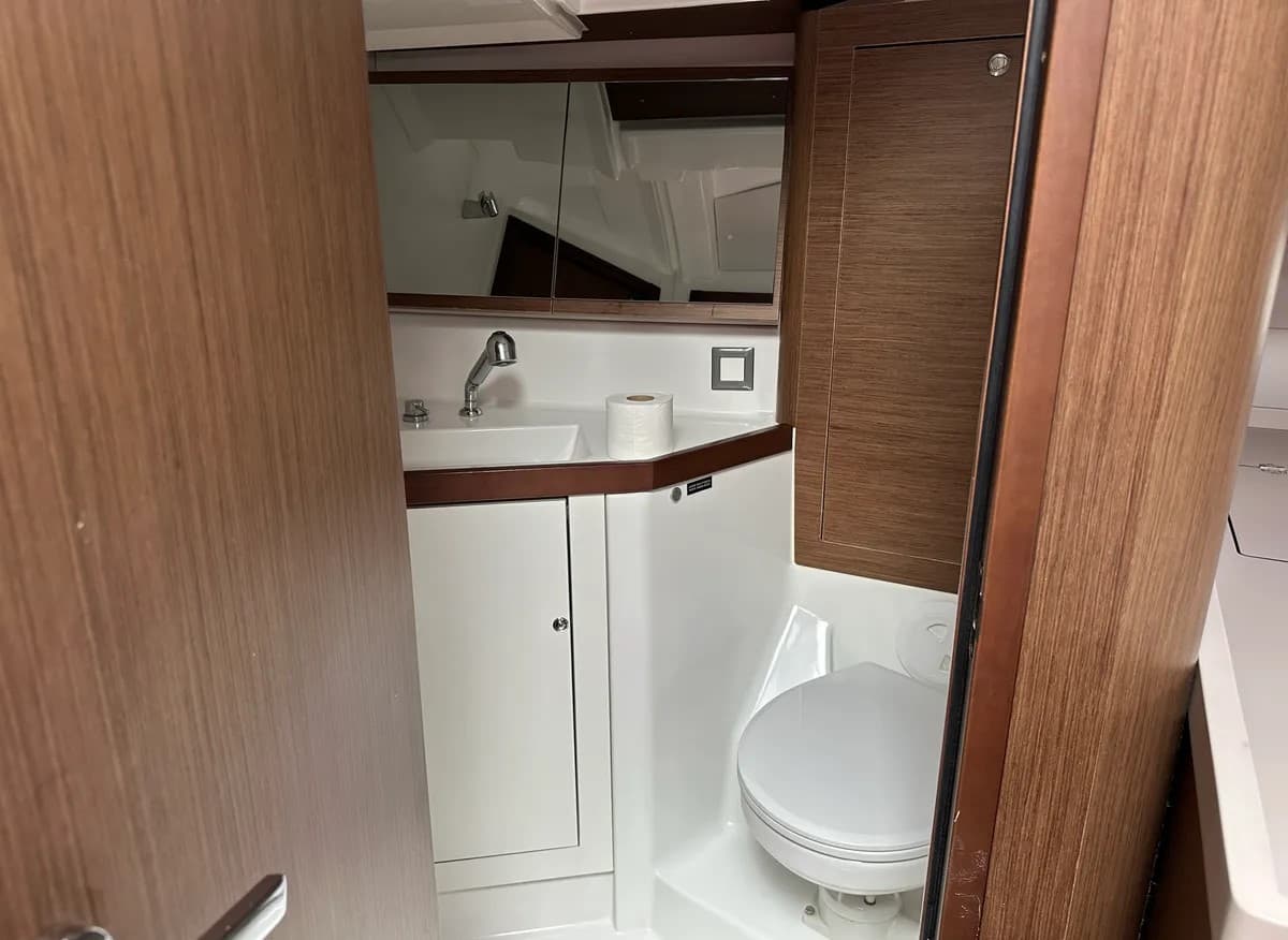 Beneteau Oceanis 46.1 BLUE SKY – bilde 3 av 11