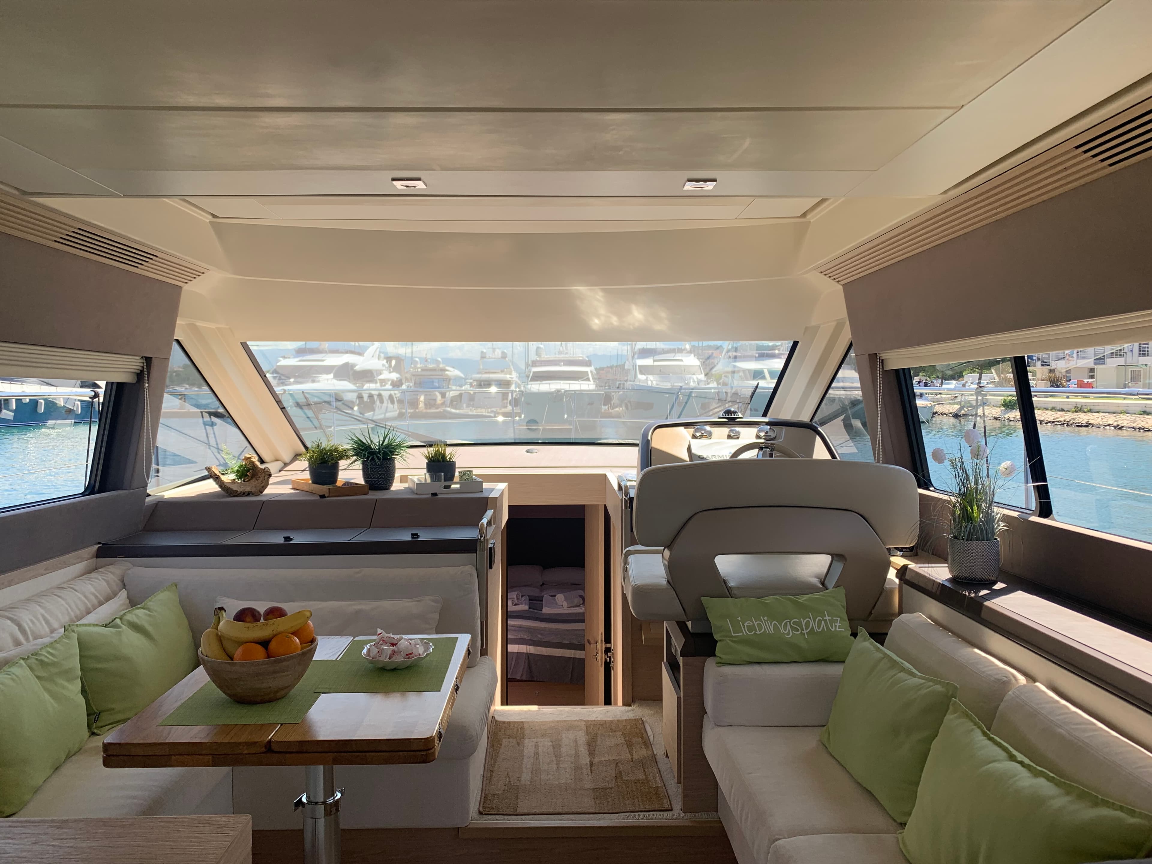 Beneteau Monte Carlo 5 Sundowner – bilde 3 av 54
