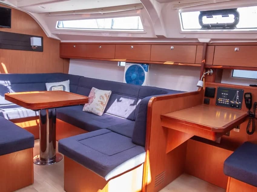 Bavaria Cruiser 41 Quintessa – bilde 2 av 12