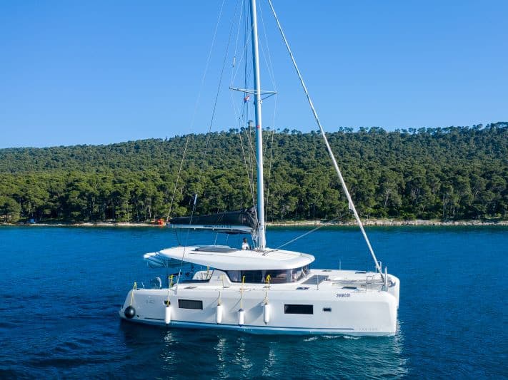 Lagoon 42 OLYNTHA