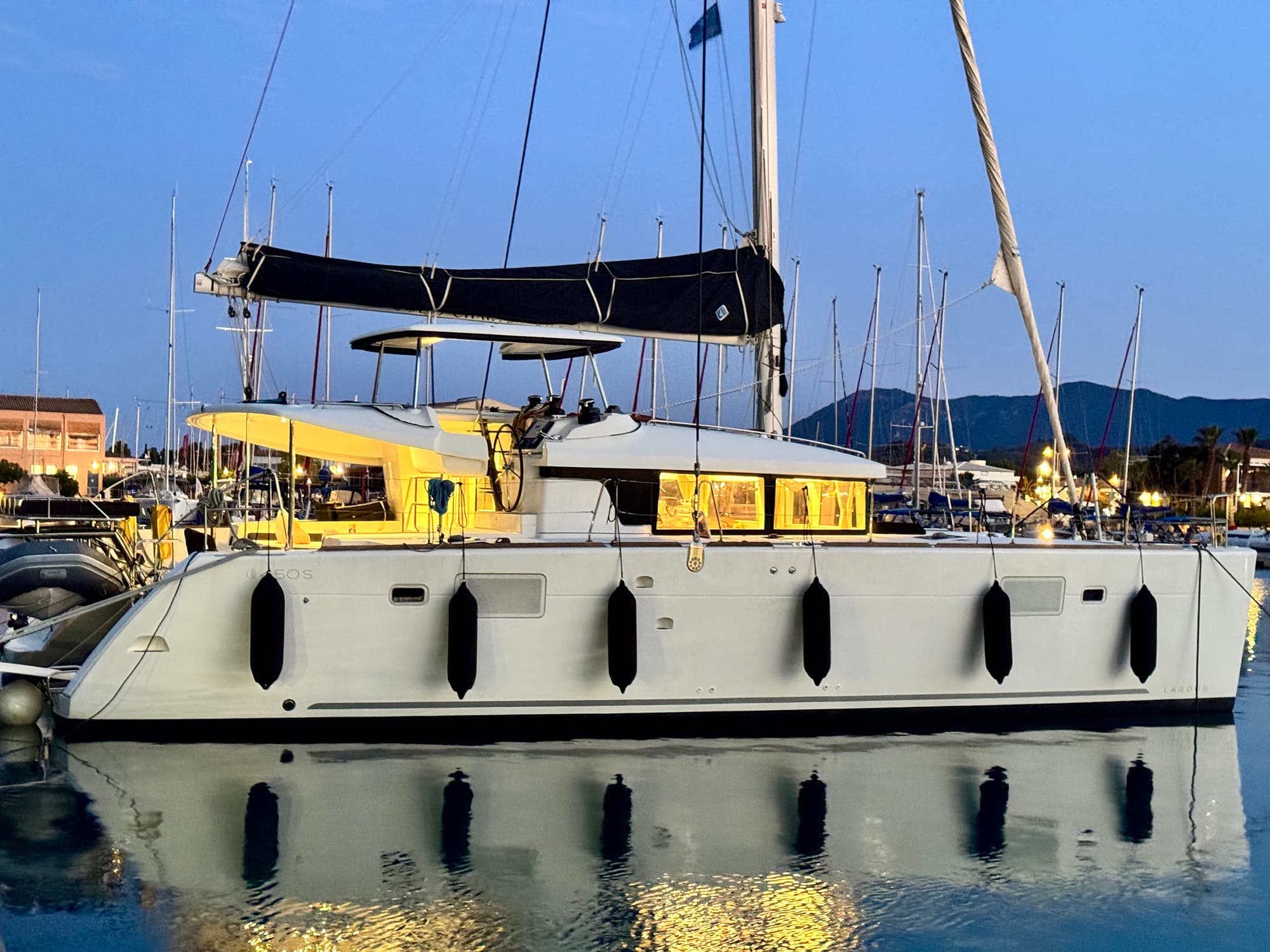 Lagoon 450 Sport Salty Love
