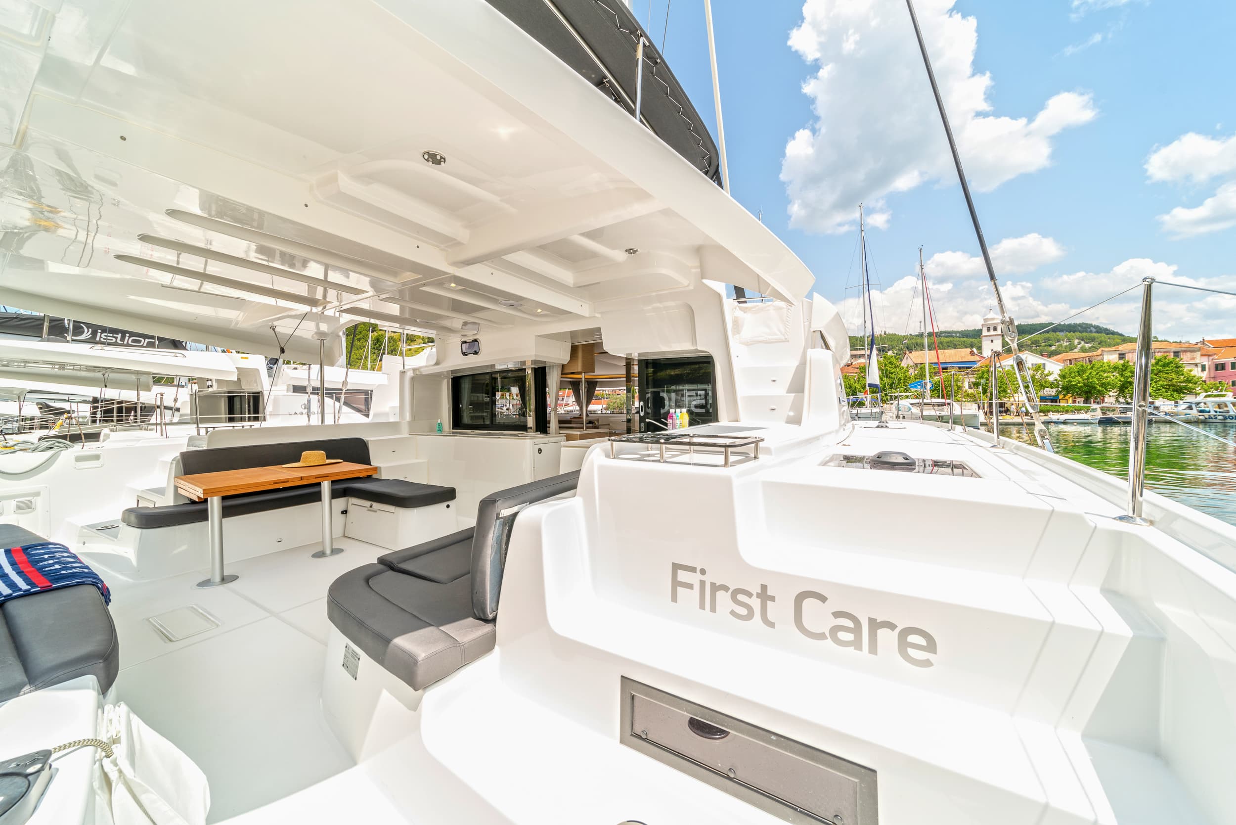 Lagoon 46 First Care – bilde 2 av 18