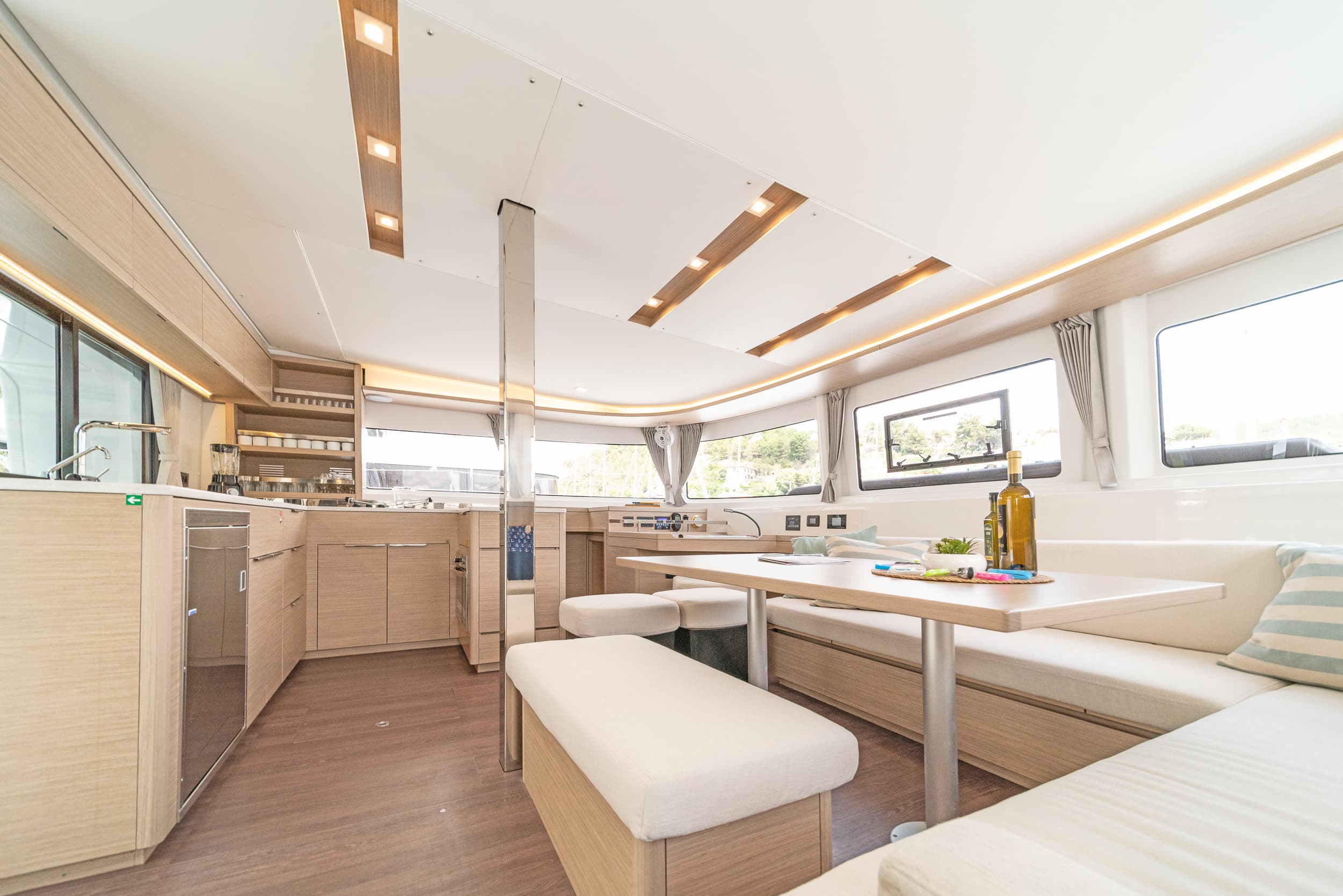 Lagoon 46 First Care – bilde 4 av 18
