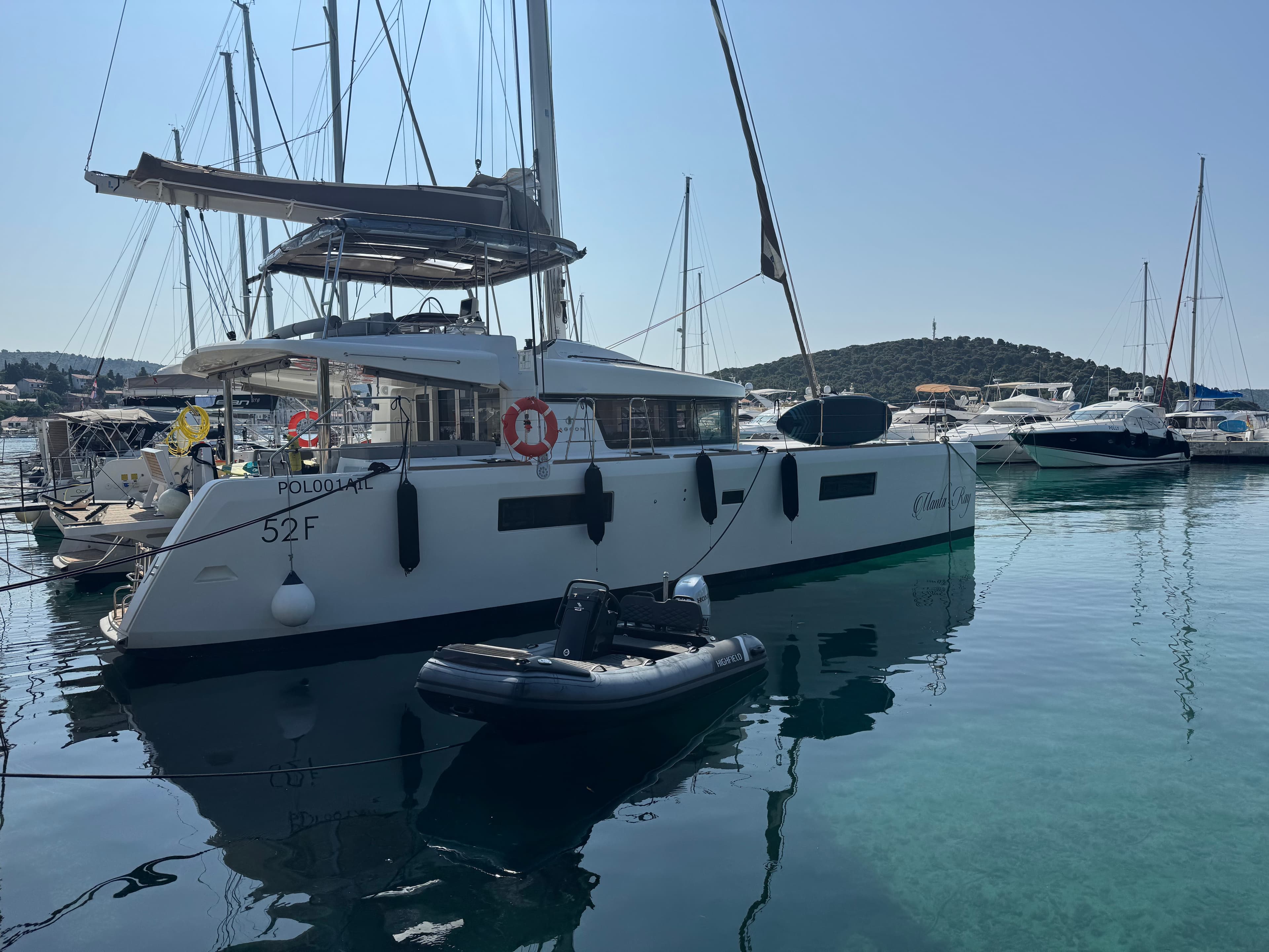 Lagoon 52F Manta Ray